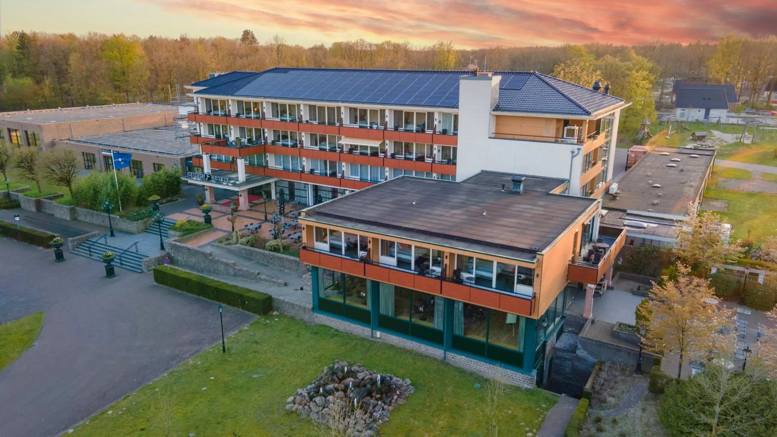 Day in Fletcher Familiehotel De Hunzebergen