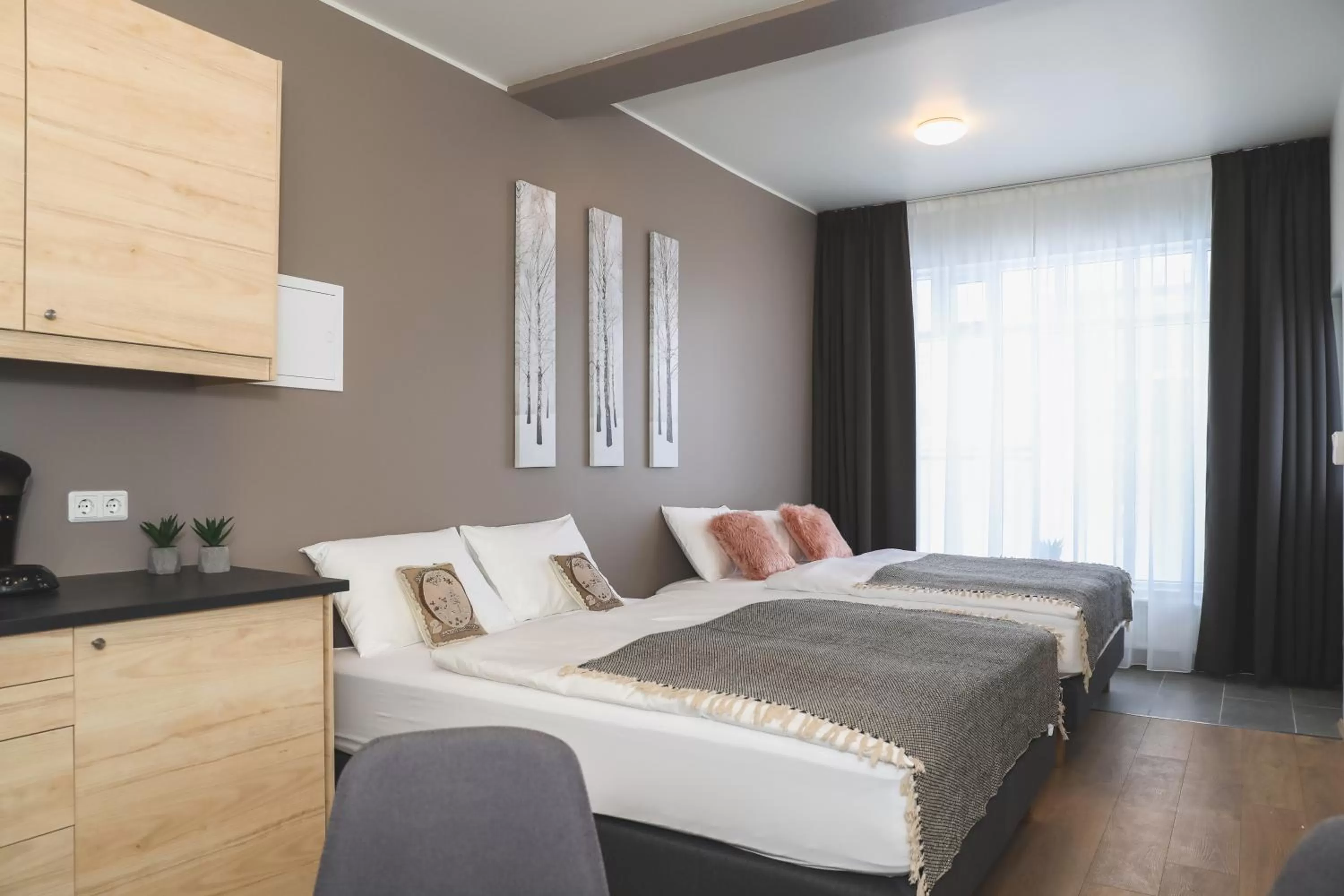 Photo of the whole room in E18 Apartments