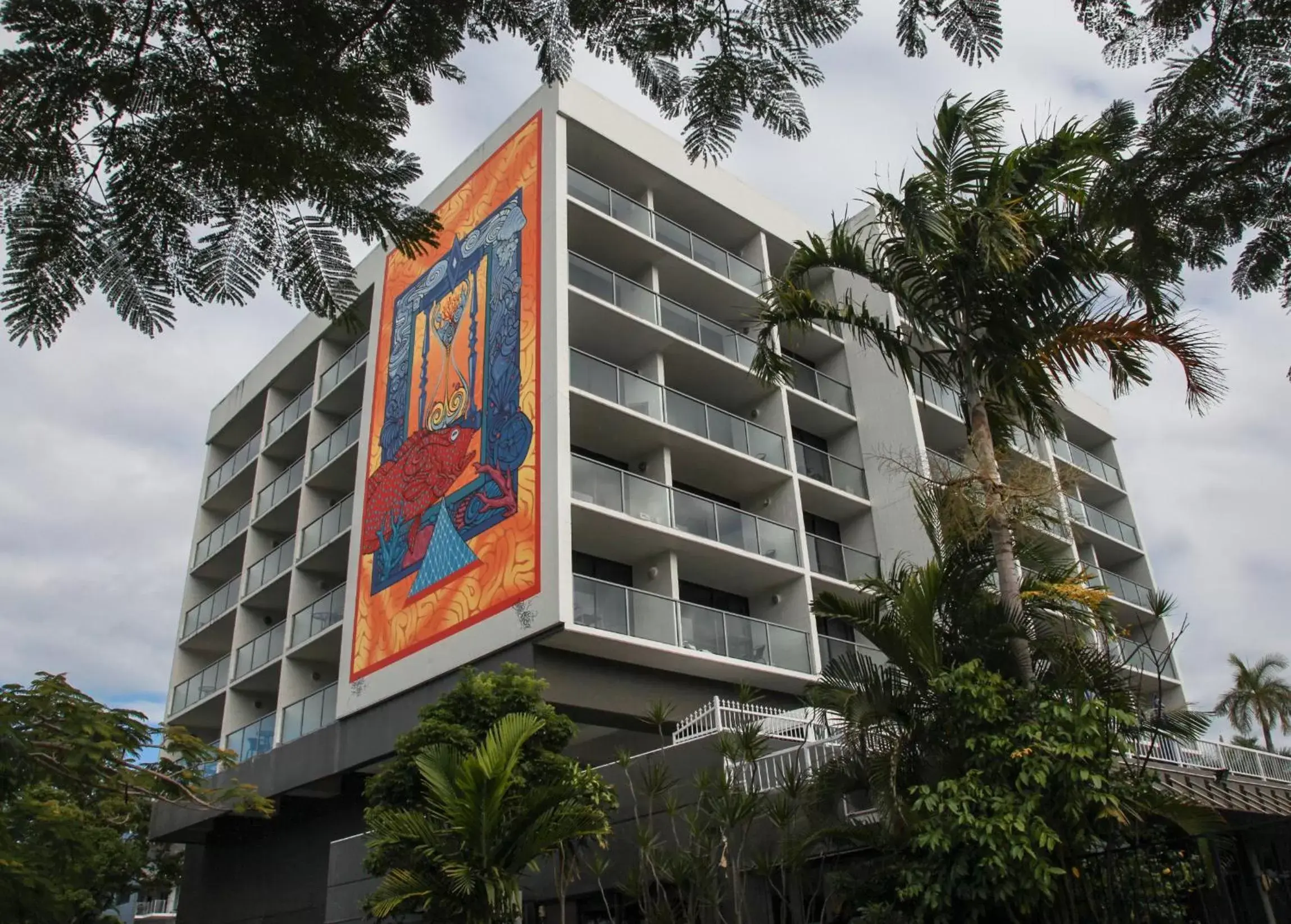 Property building in Cairns Plaza Hotel Property building in Cairns Plaza Hotel
