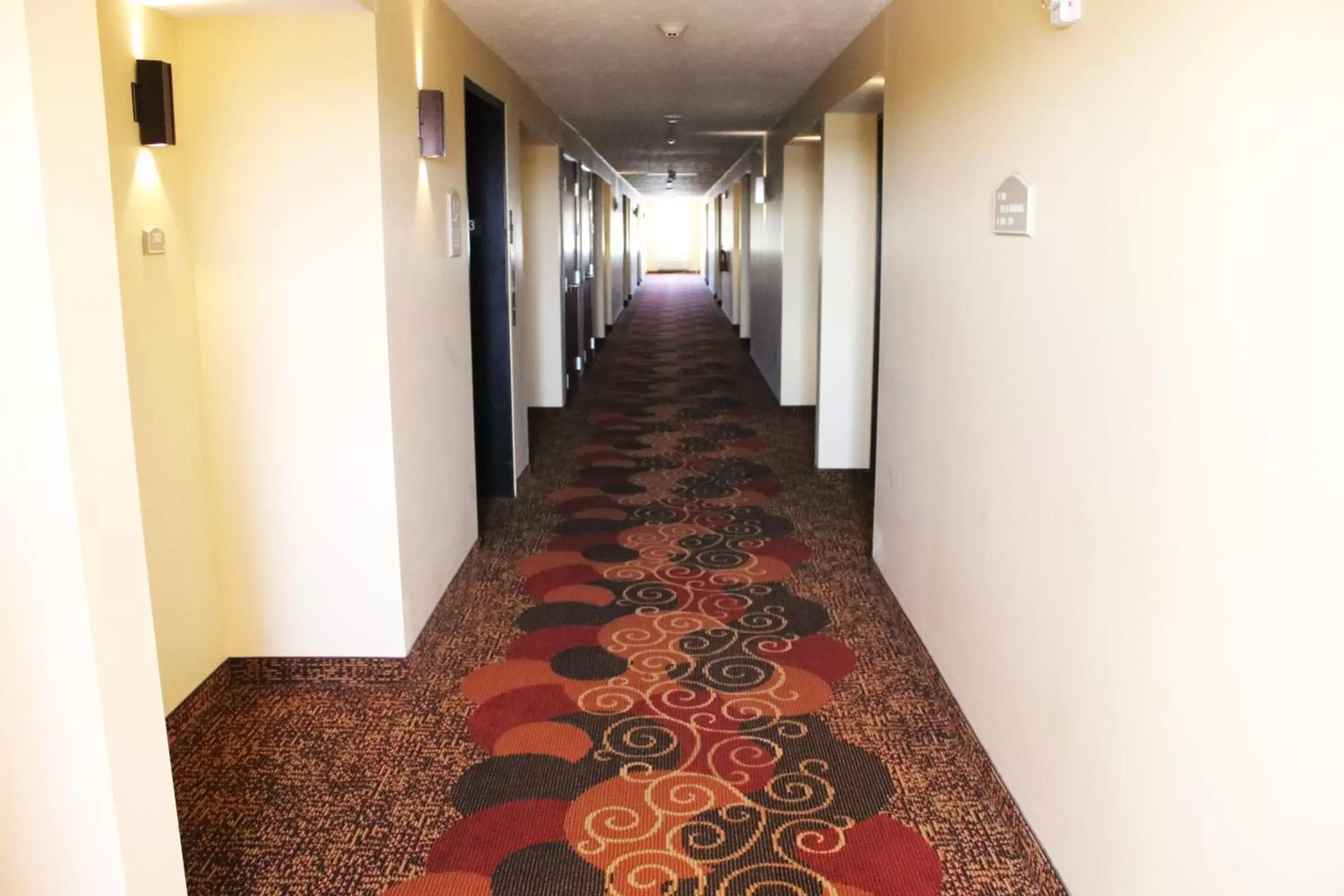 Property building in The Edgewood Hotel and Suites Property building in The Edgewood Hotel and Suites