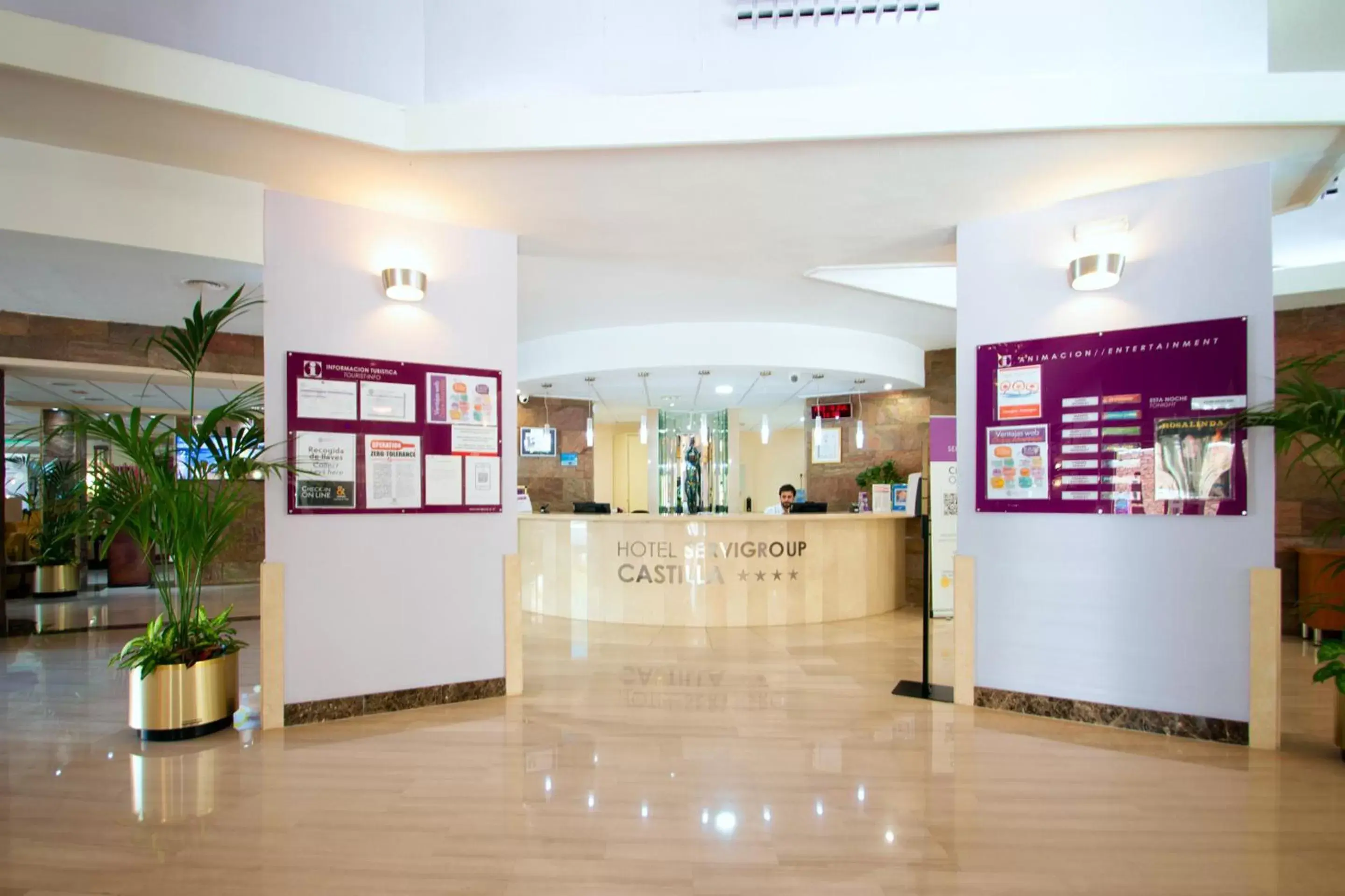 Lobby or reception in Hotel Servigroup Castilla