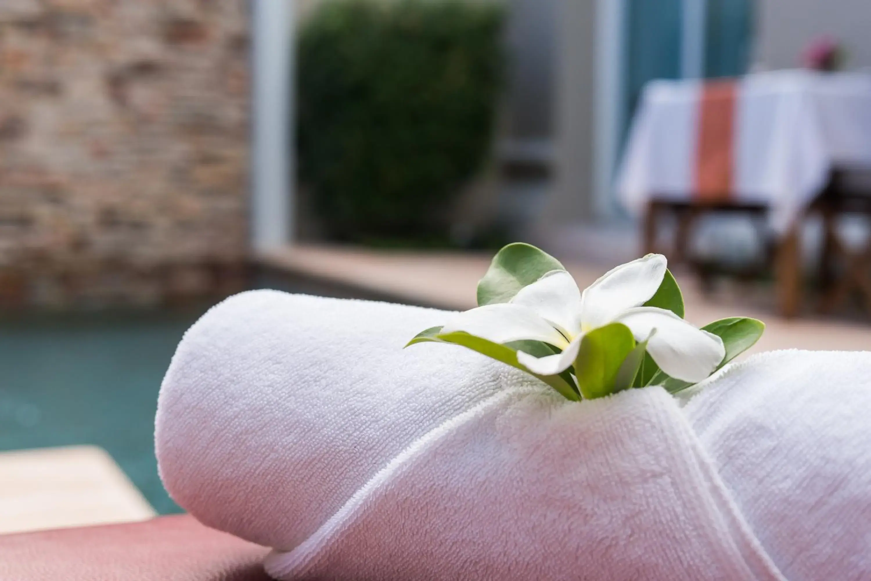 Balcony/Terrace, Bed in Dor-Shada Resort By The Sea