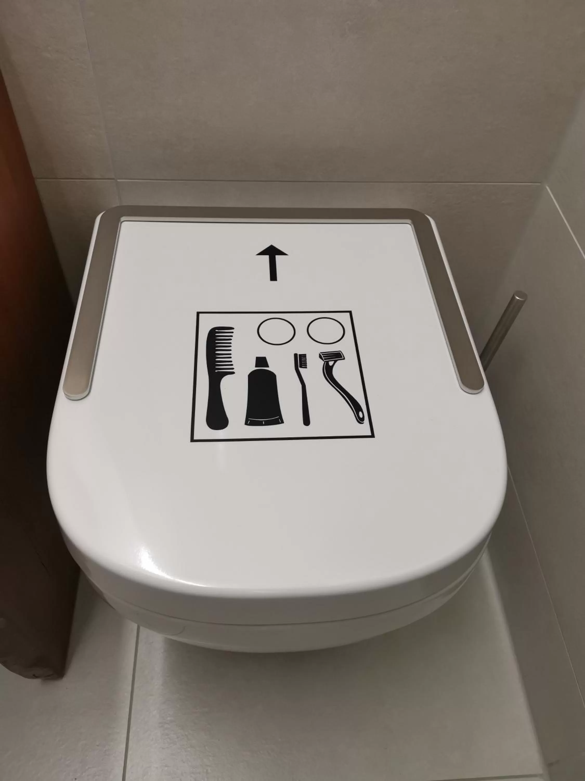 Logo/Certificate/Sign in Boutique Hotel BS16 before Bern City Parking gratis