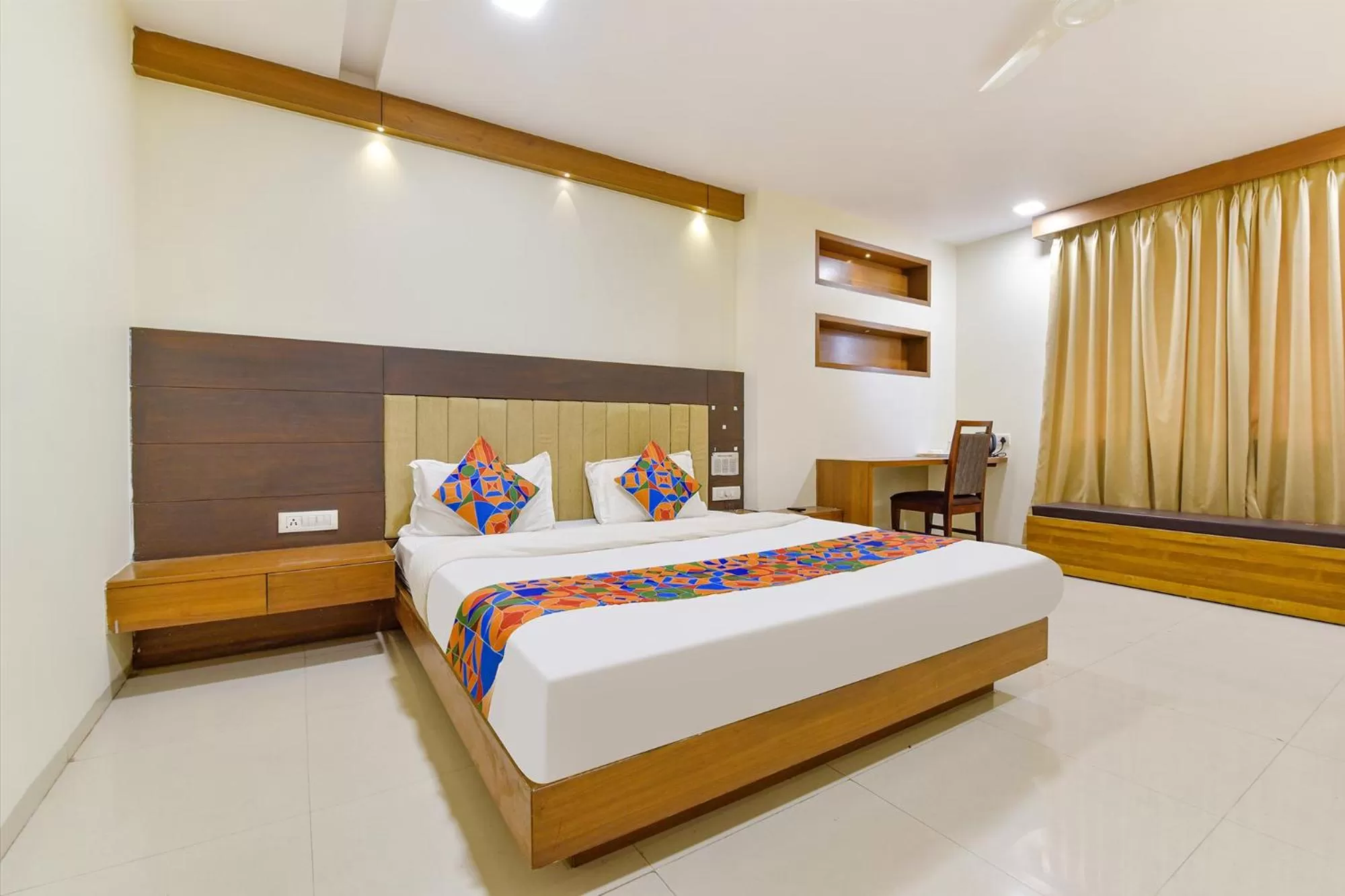 Super Townhouse Prahladnagar