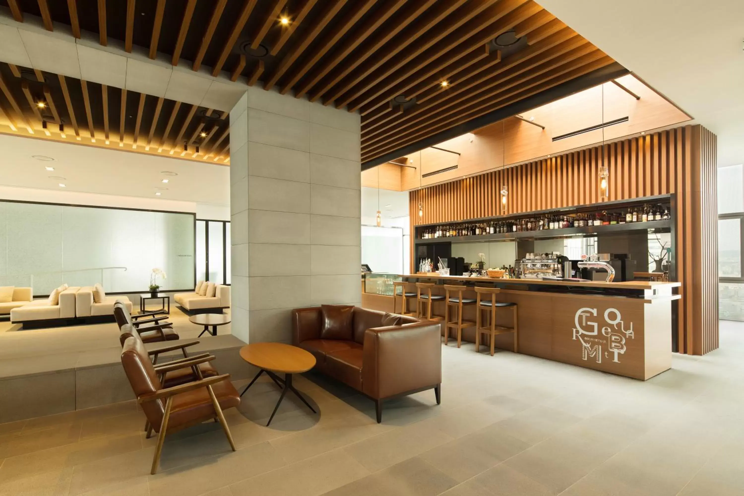 Lounge or bar, Restaurant/Places to Eat in Novotel Ambassador Seoul Dongdaemun Hotels & Residences