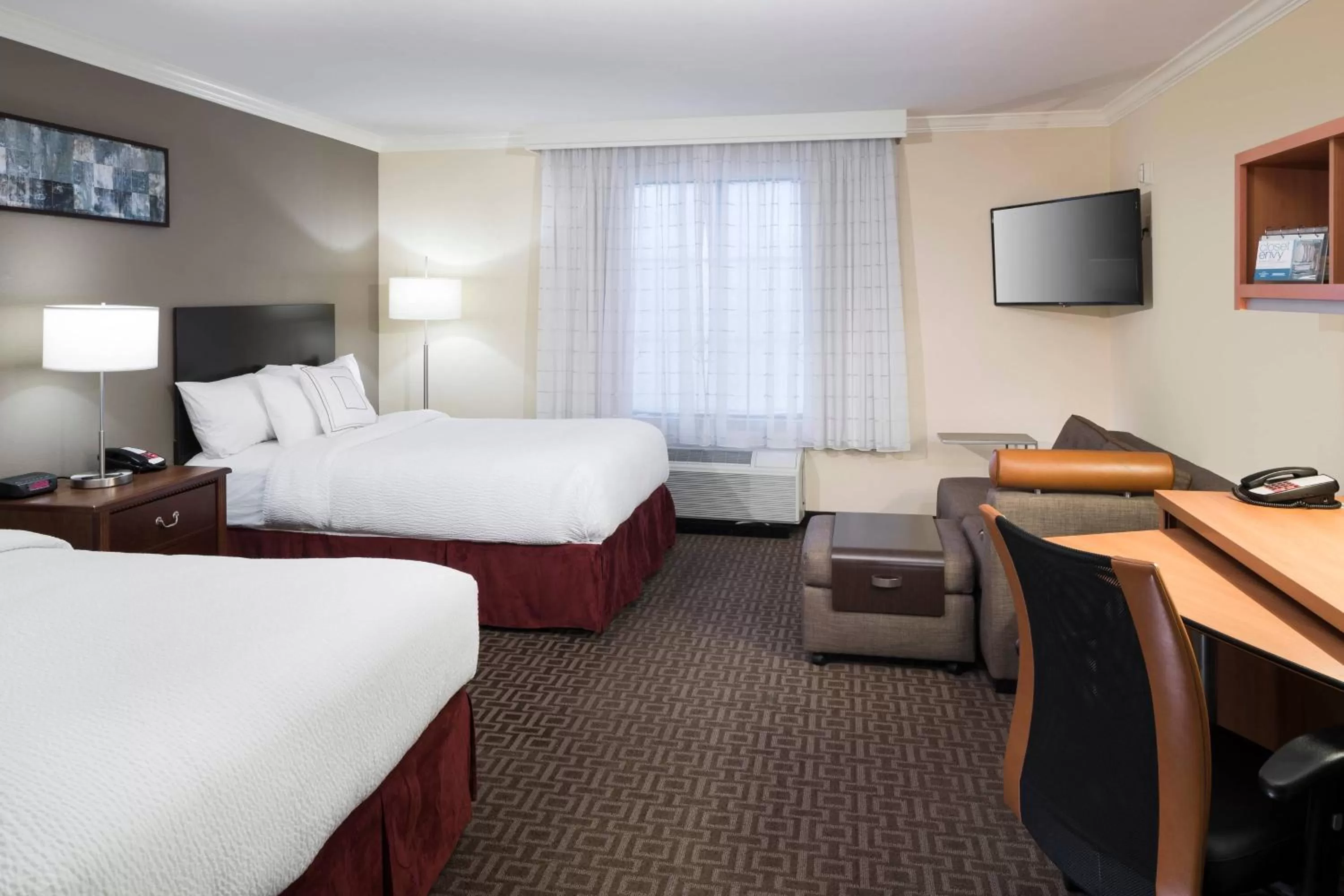 Photo of the whole room, Bed in TownePlace Suites by Marriott San Antonio Airport