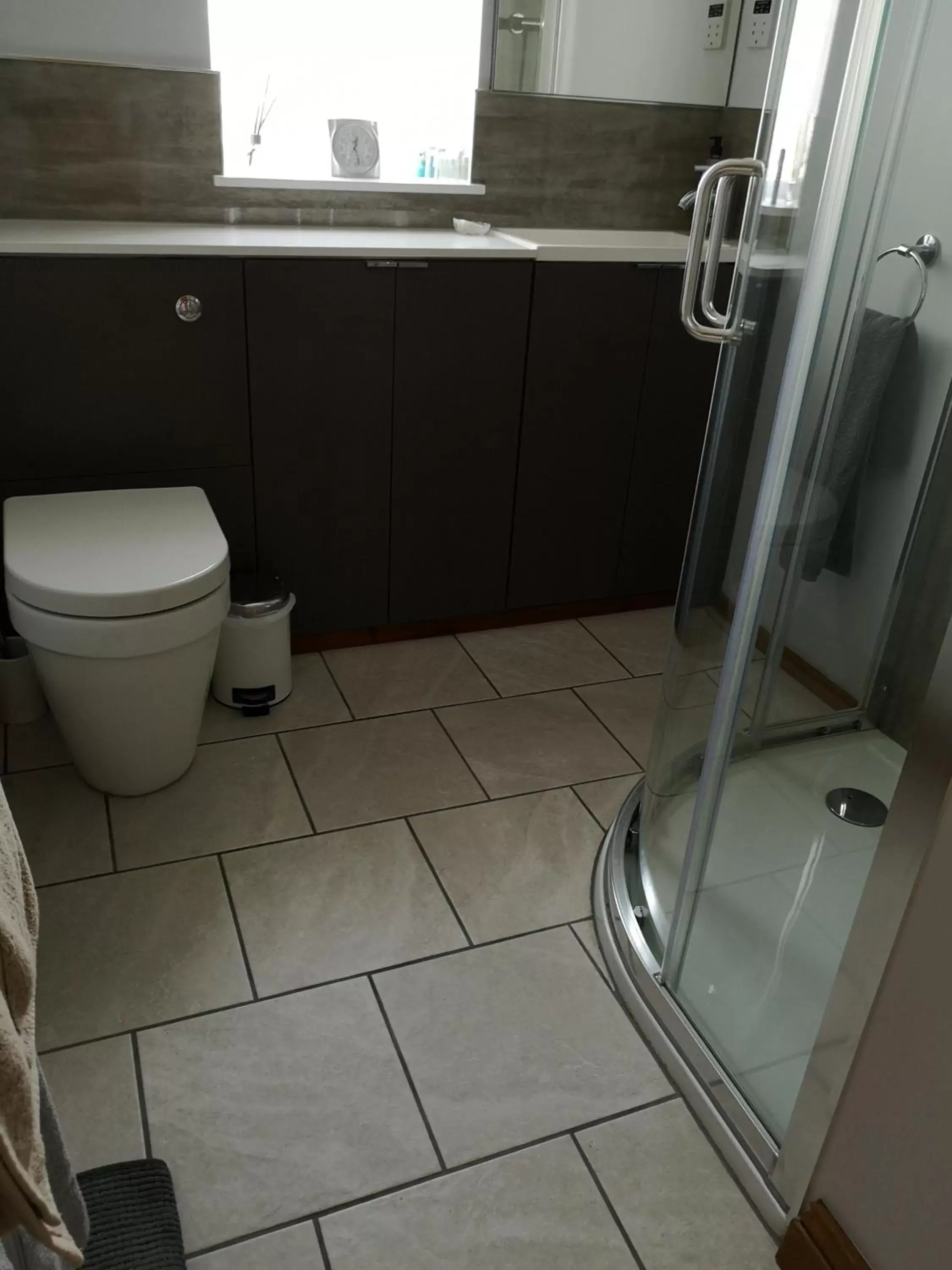 Shower, Bathroom in White Cottage B and B