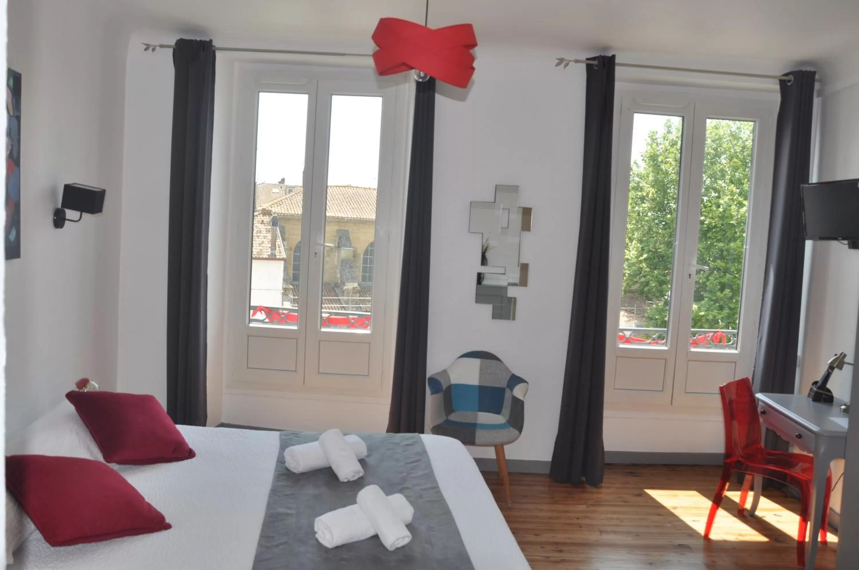 Photo of the whole room, Bed in Hotel Cote Basque