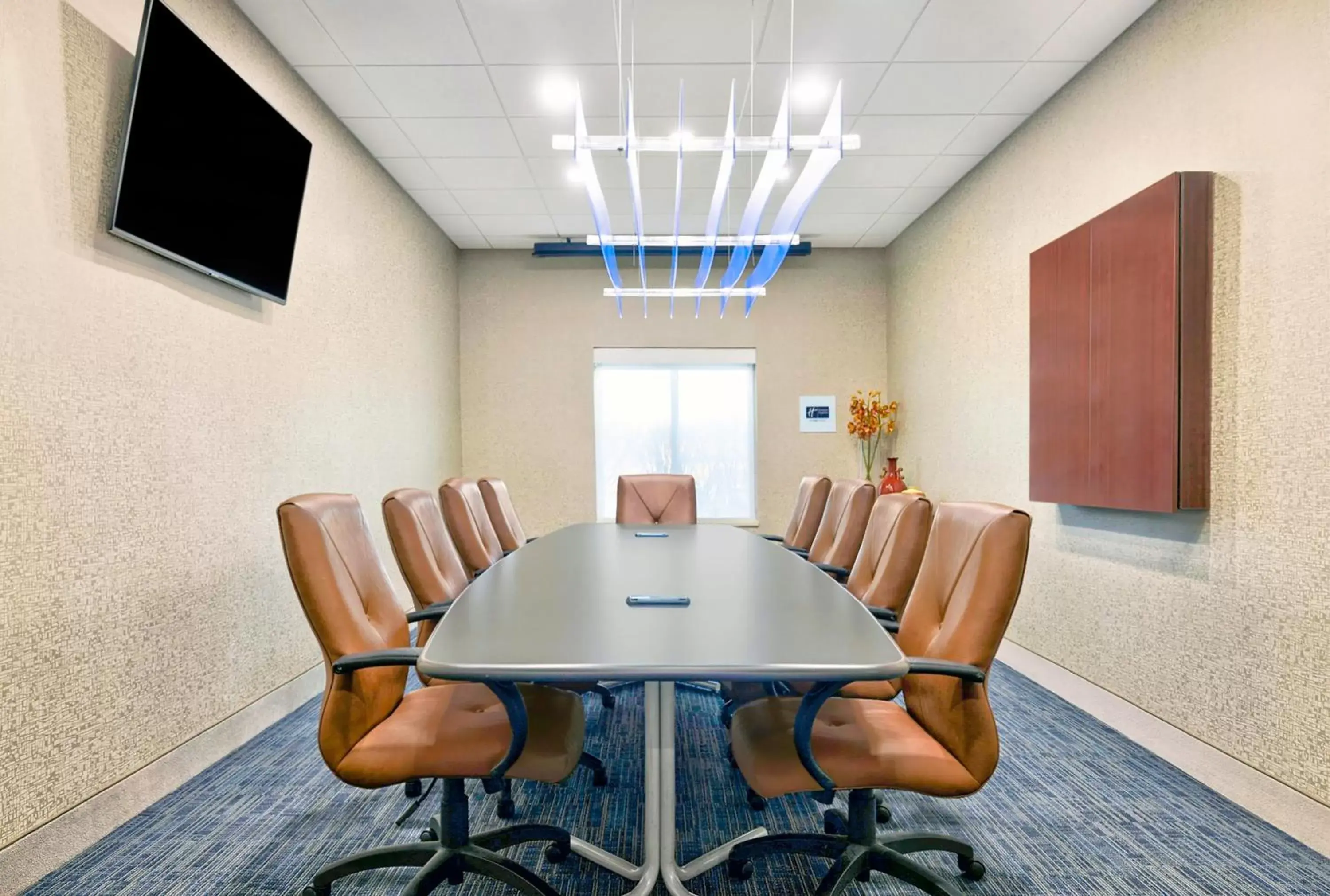Meeting/conference room in Holiday Inn Express Hotel & Suites Kansas City - Grandview, an IHG Hotel