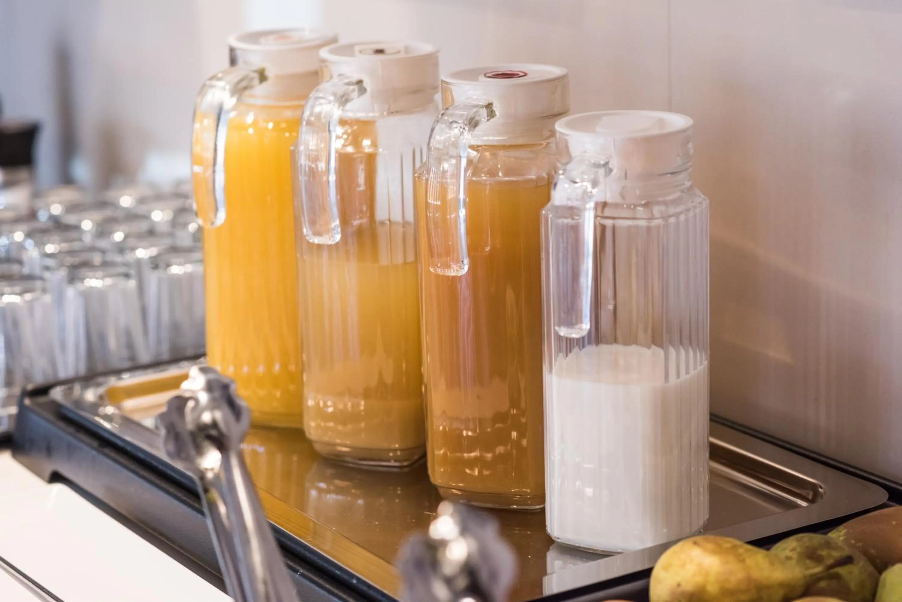 Buffet breakfast in H2 Fuenlabrada