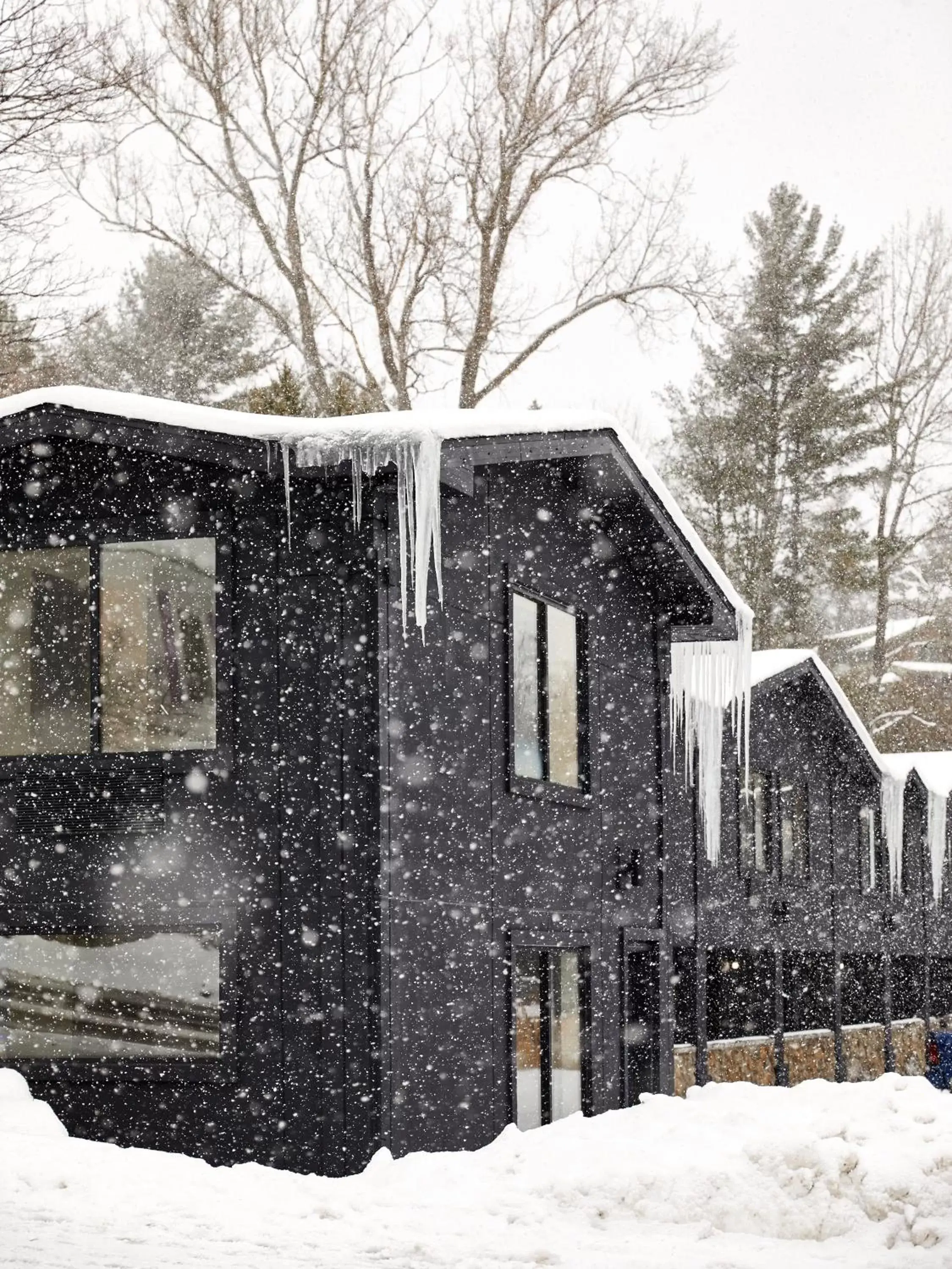 Property building, Winter in Bluebird Lake Placid