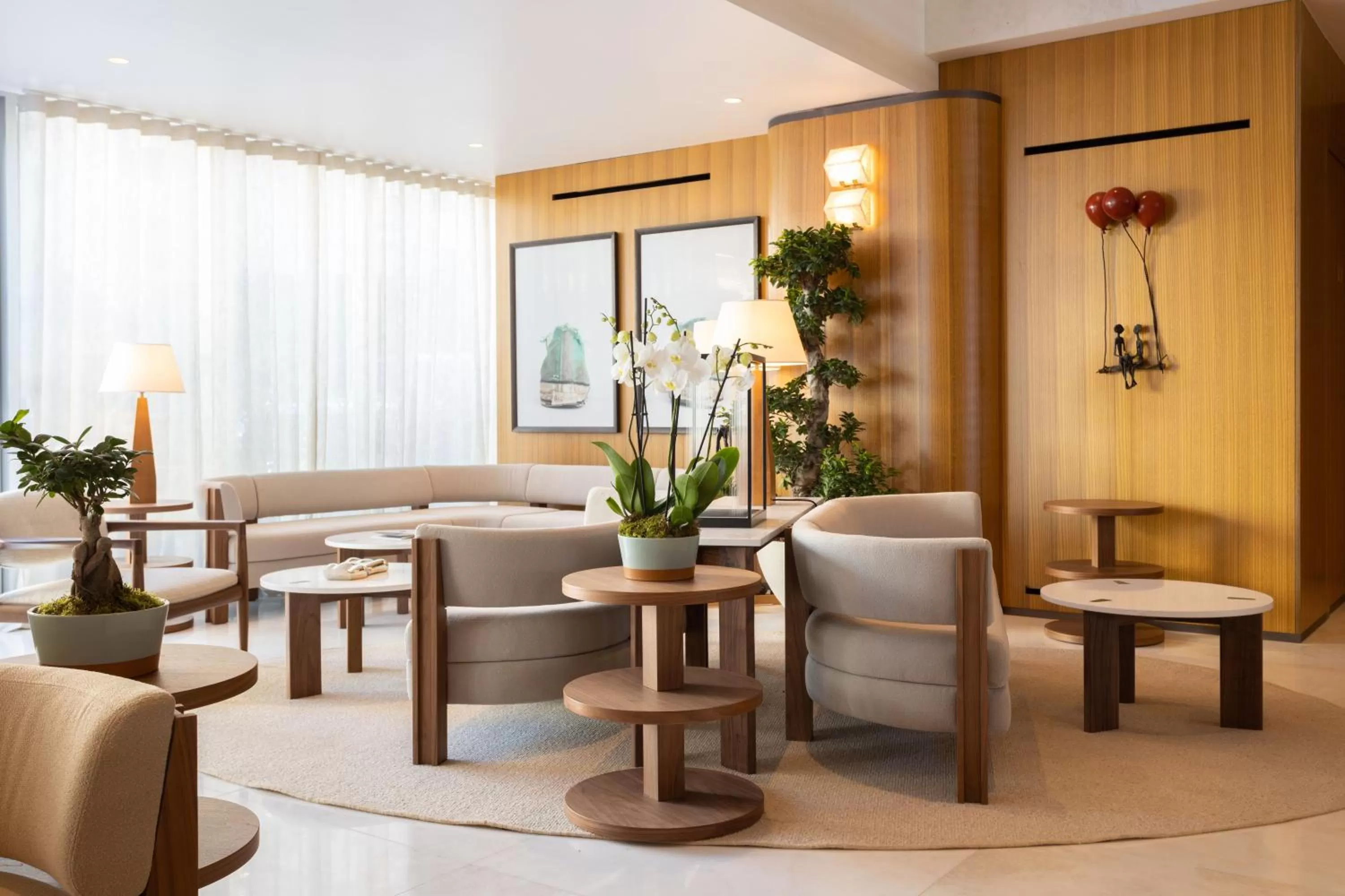 Living room in Mondrian Cannes