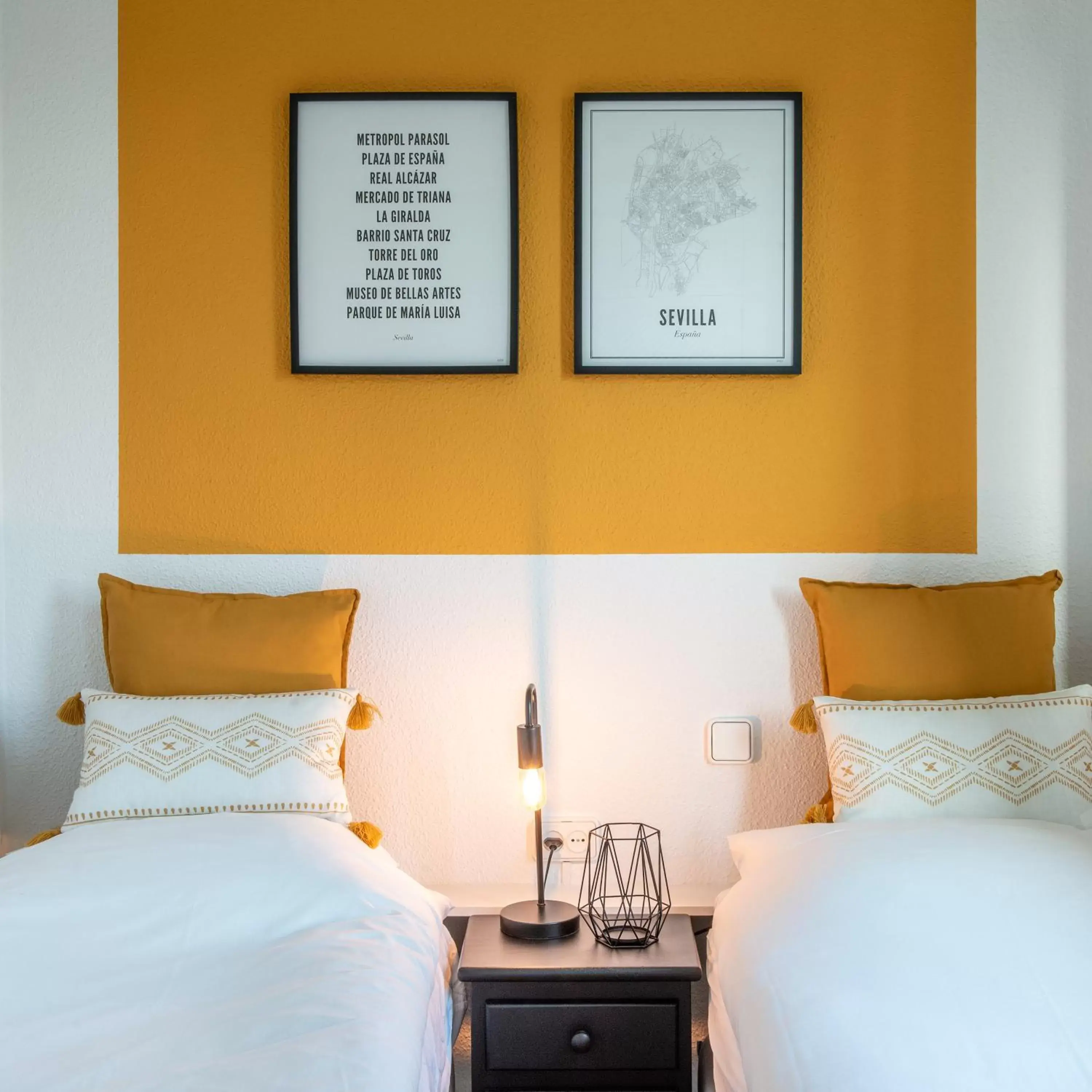 Twin Room with Private Bathroom in Hotel B&B Casa Arena Sevilla Twin Room with Private Bathroom in Hotel B&B Casa Arena Sevilla