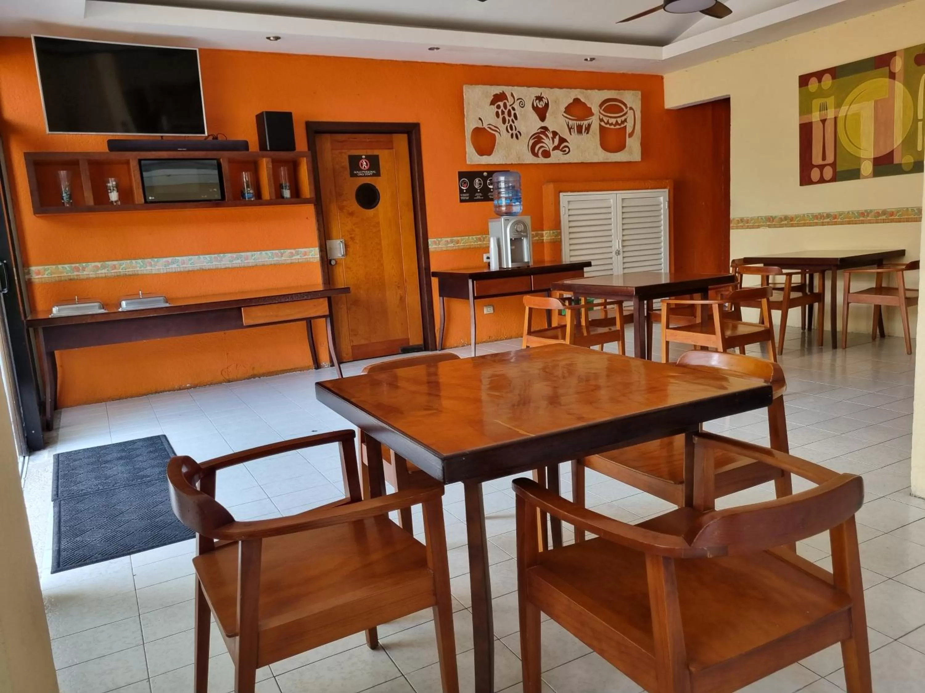 Dining area in Hotel Plaza Cozumel