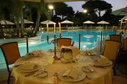 Restaurant/places to eat in Grand Hotel Palace Restaurant/places to eat in Grand Hotel Palace