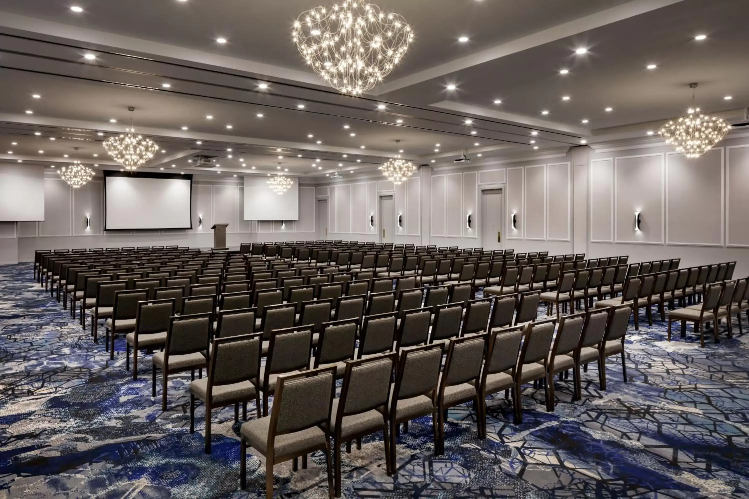 Meeting/conference room in Montreal Marriott Chateau Champlain