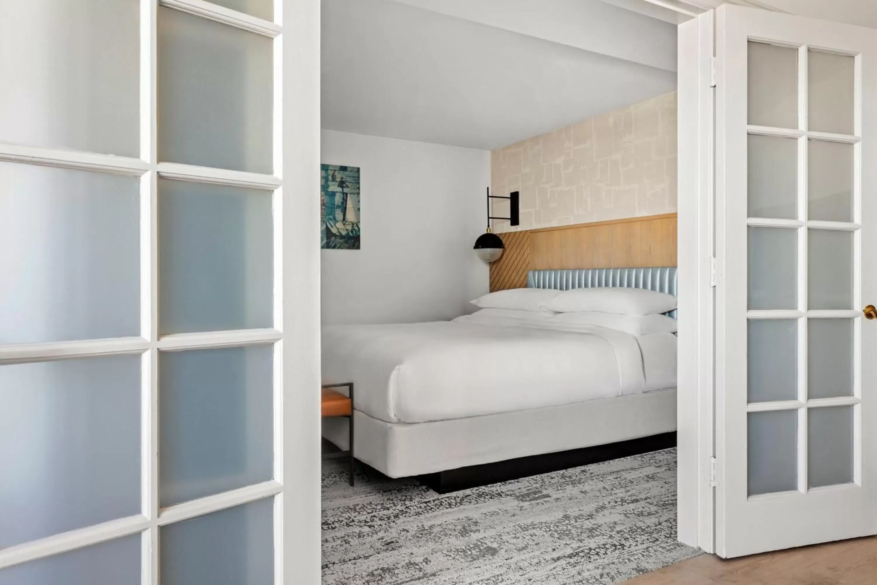 Bedroom, Bed in Marina del Rey Marriott