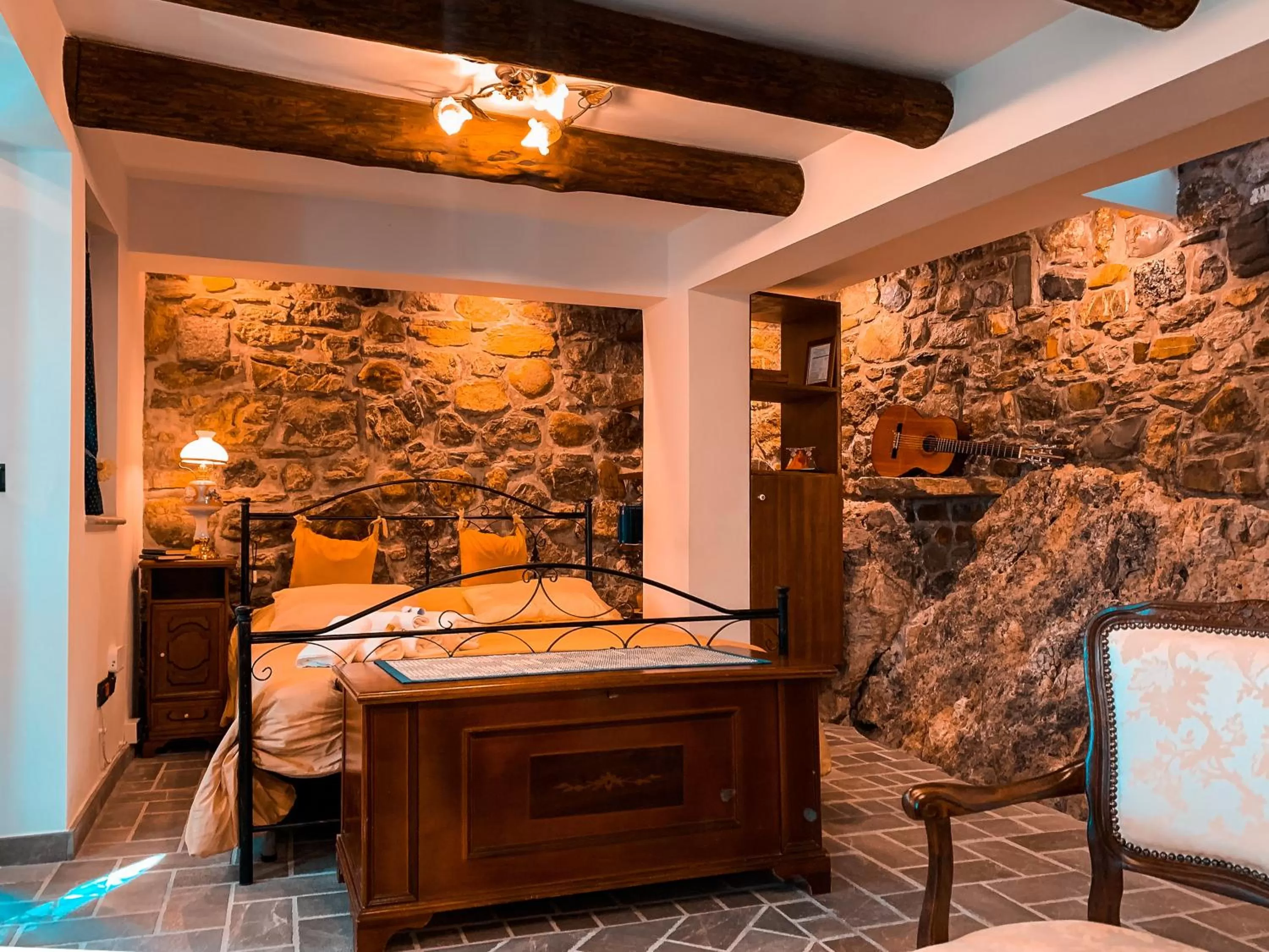 Bedroom in B&B La Voce del Fiume Dimora storica di Charme