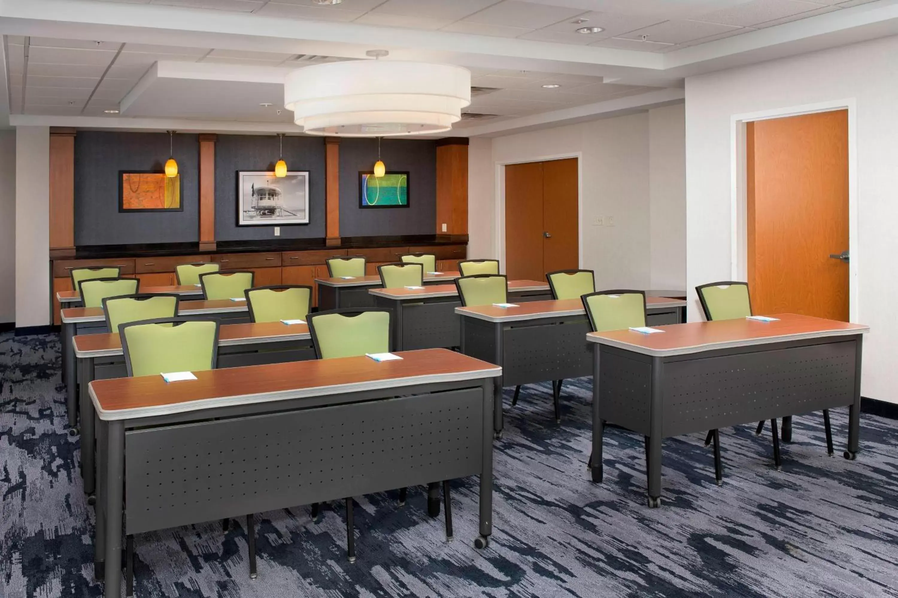 Meeting/conference room in Fairfield Inn & Suites by Marriott Miami Airport South