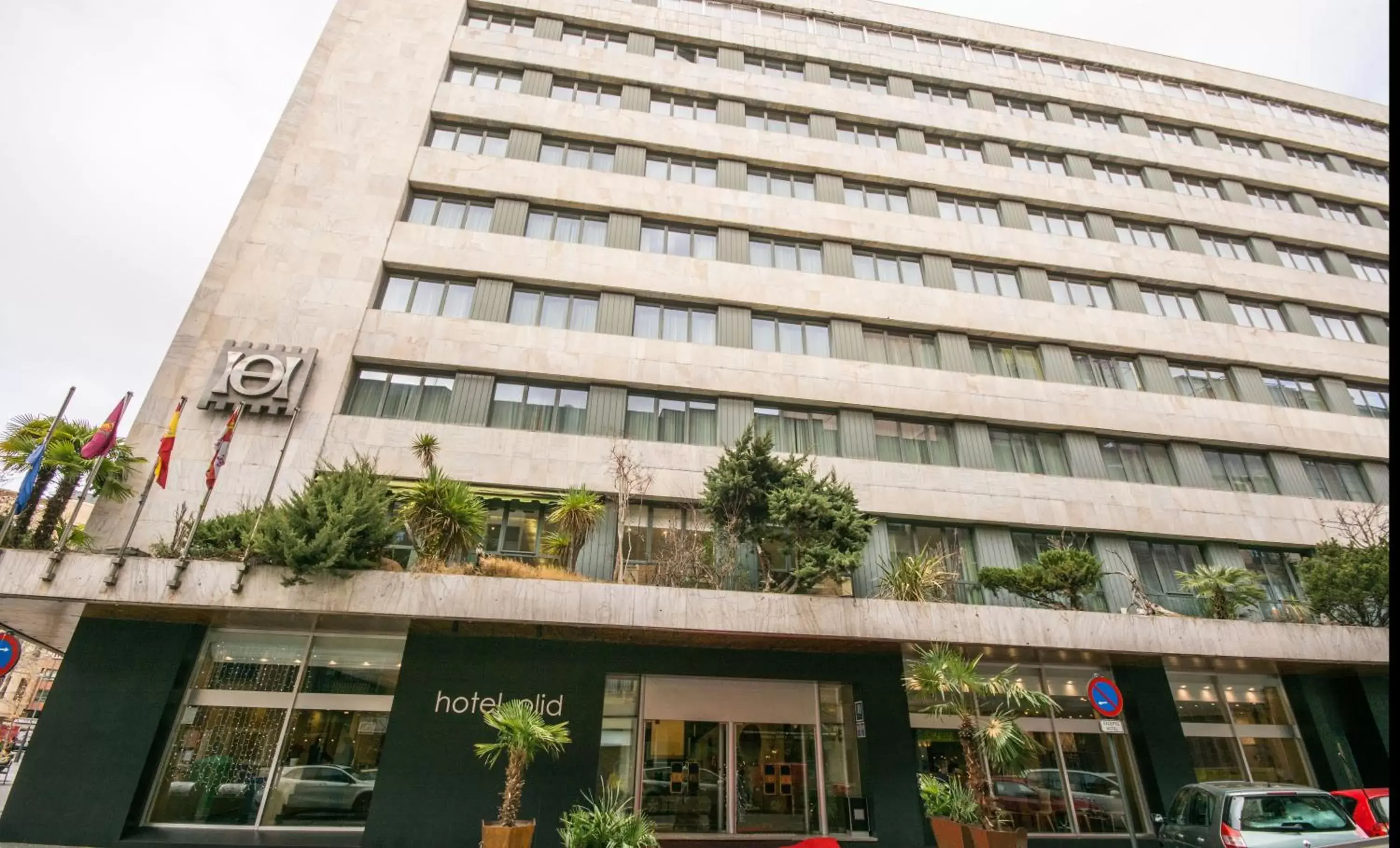 Property building in Hotel Olid Property building in Hotel Olid