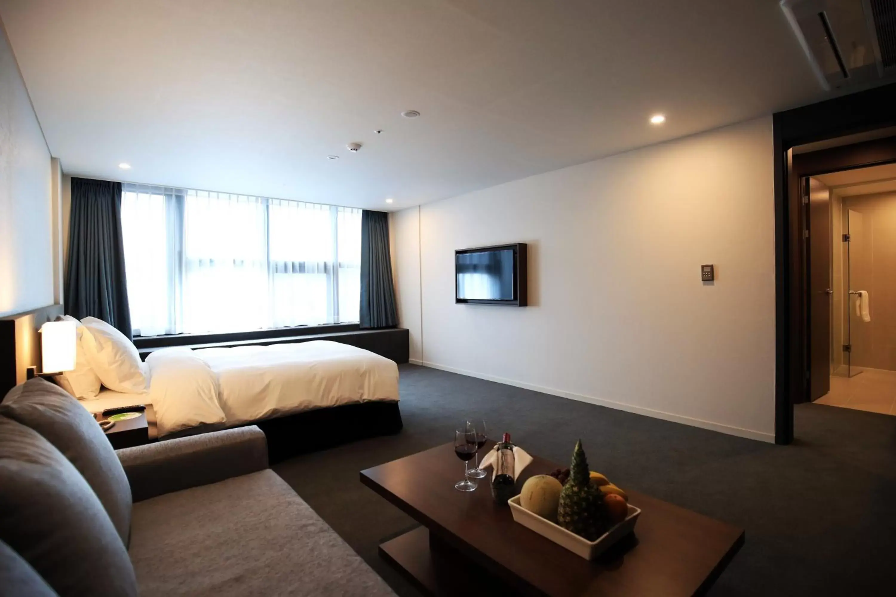 Bedroom, Seating Area in Best Western Jeju Hotel