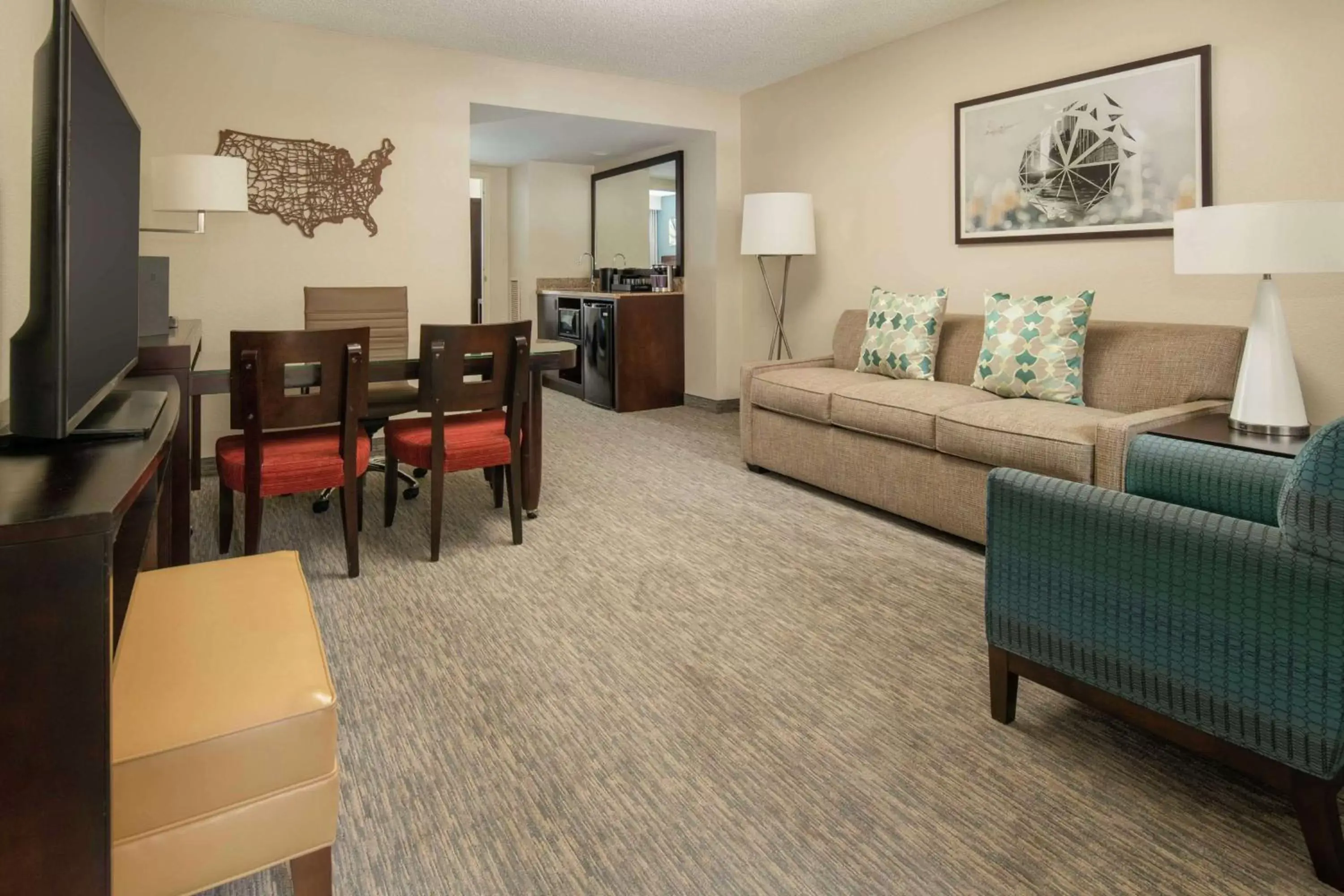 Bedroom, Seating Area in Embassy Suites By Hilton Seattle - Tacoma International Airport