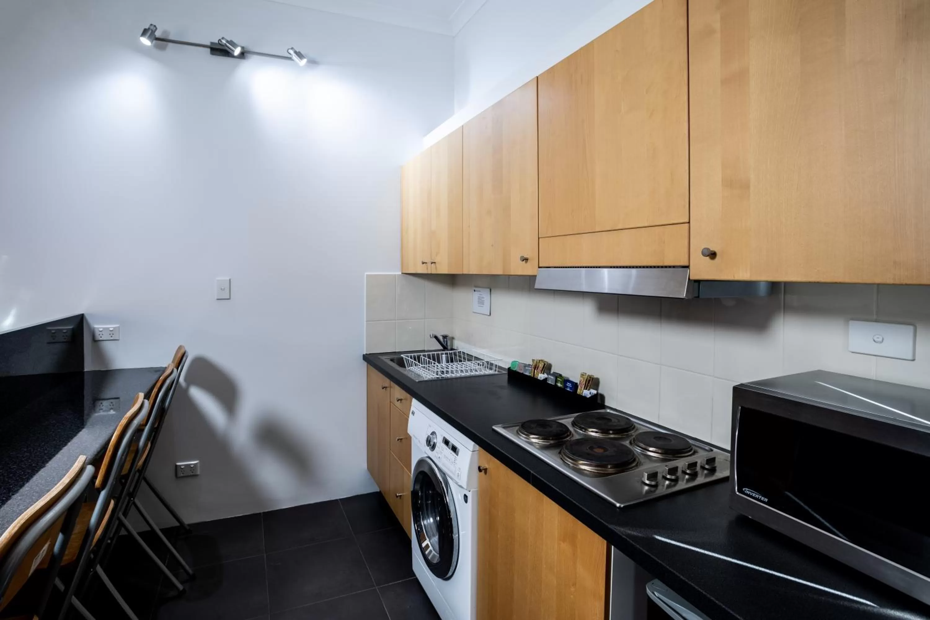 Kitchen or kitchenette in Joondalup City Hotel