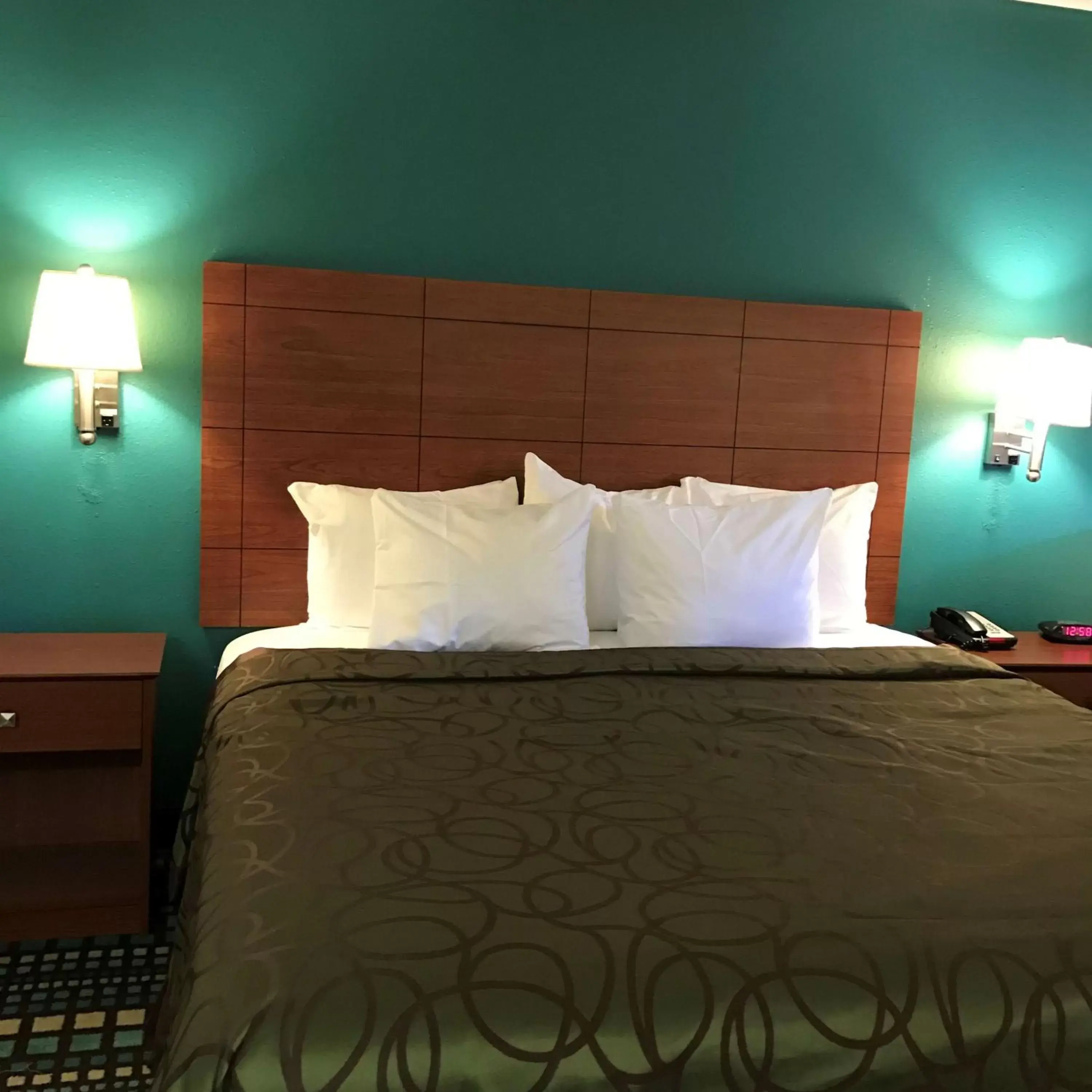 Photo of the whole room, Bed in Best Western Tallahassee Downtown Inn and Suites