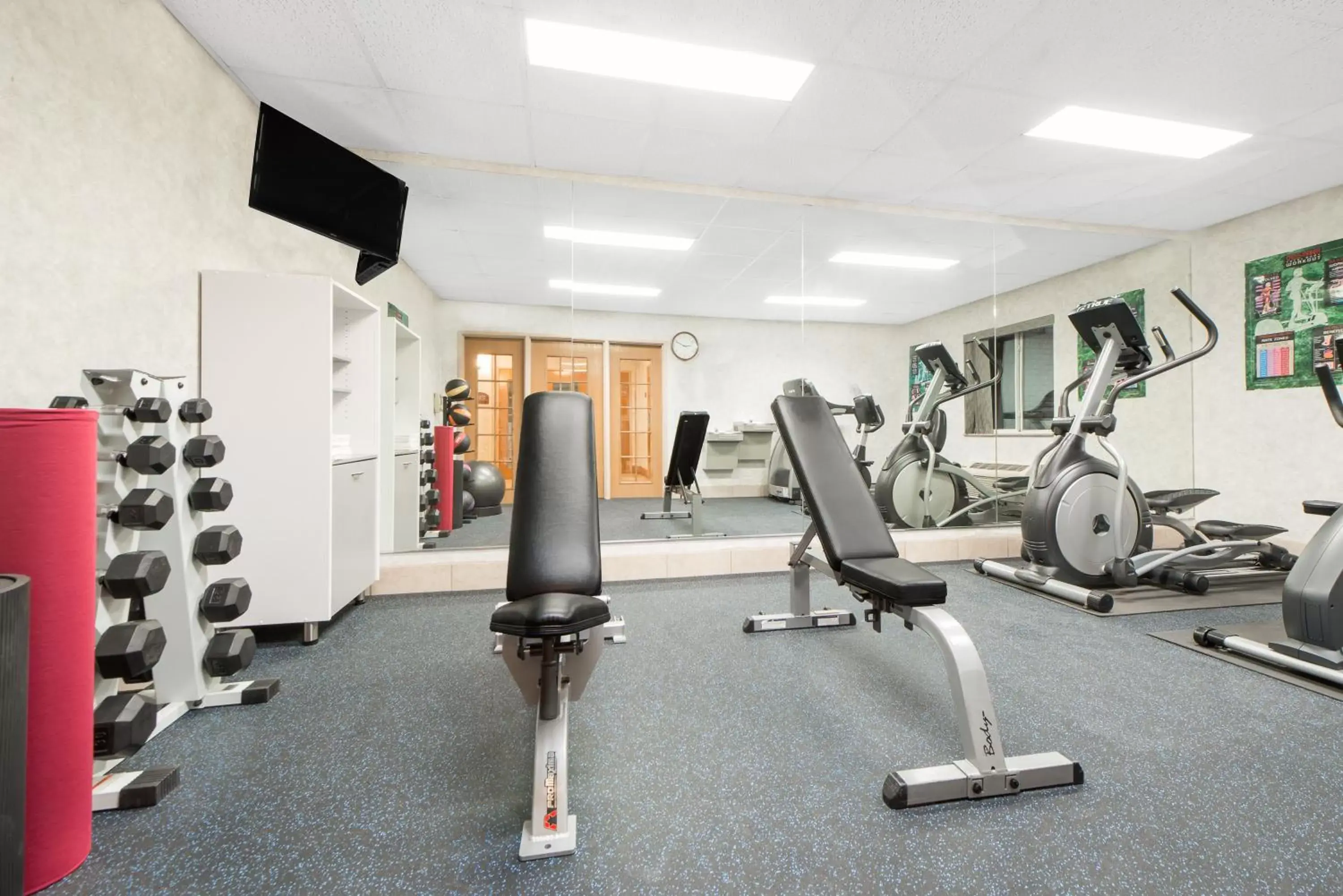 Fitness centre/facilities, Fitness Center/Facilities in Days Inn & Suites by Wyndham Dumas