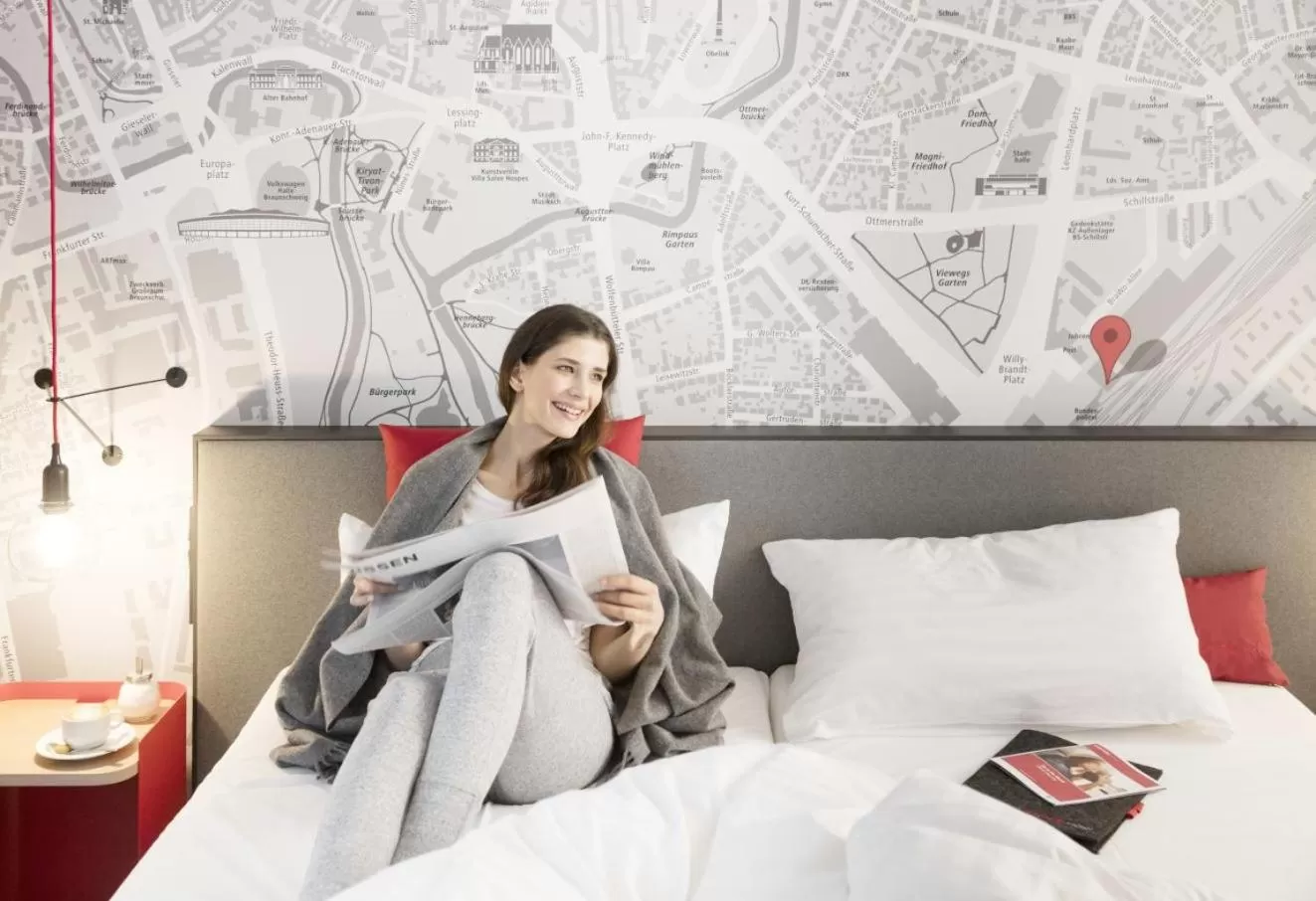 Bed in IntercityHotel Saarbrücken