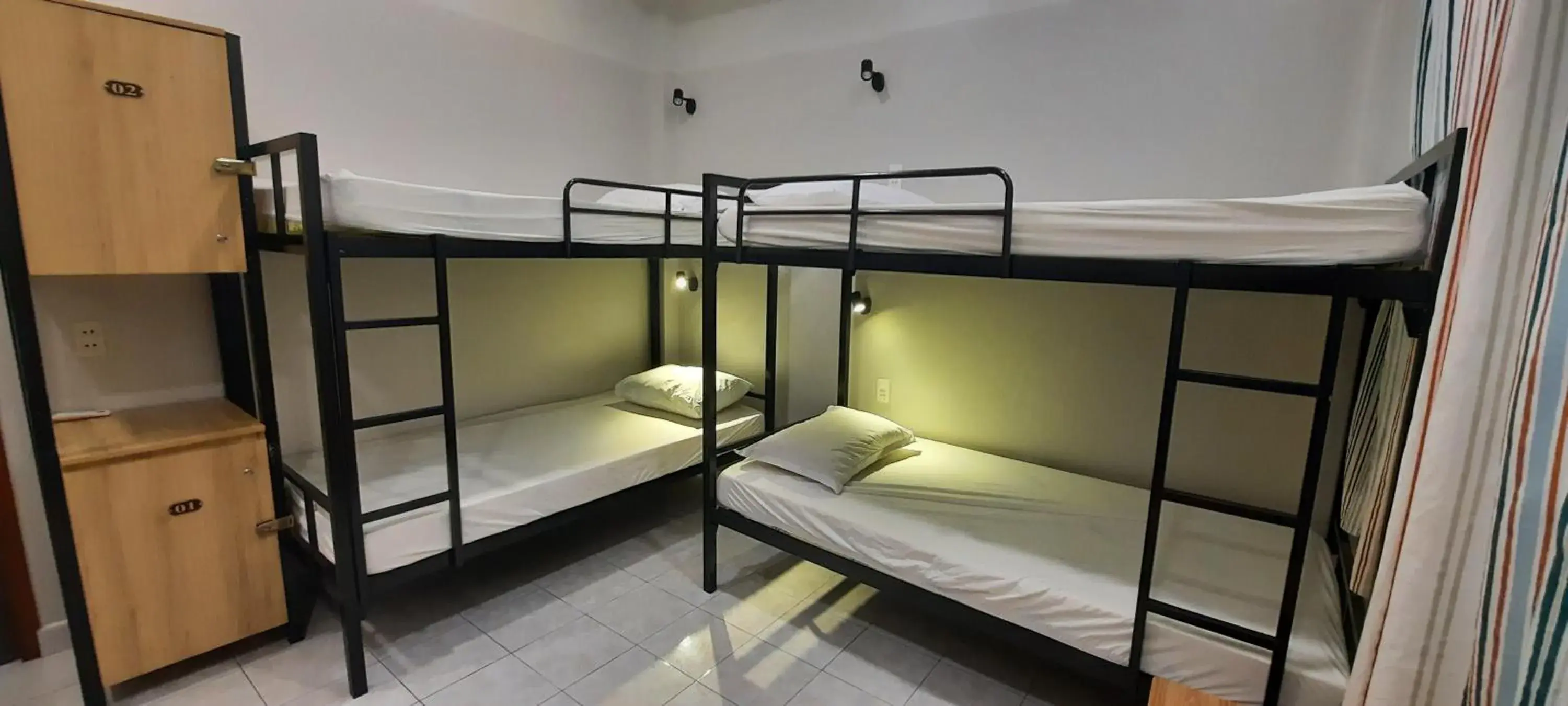 Bunk Bed in Long Hostel