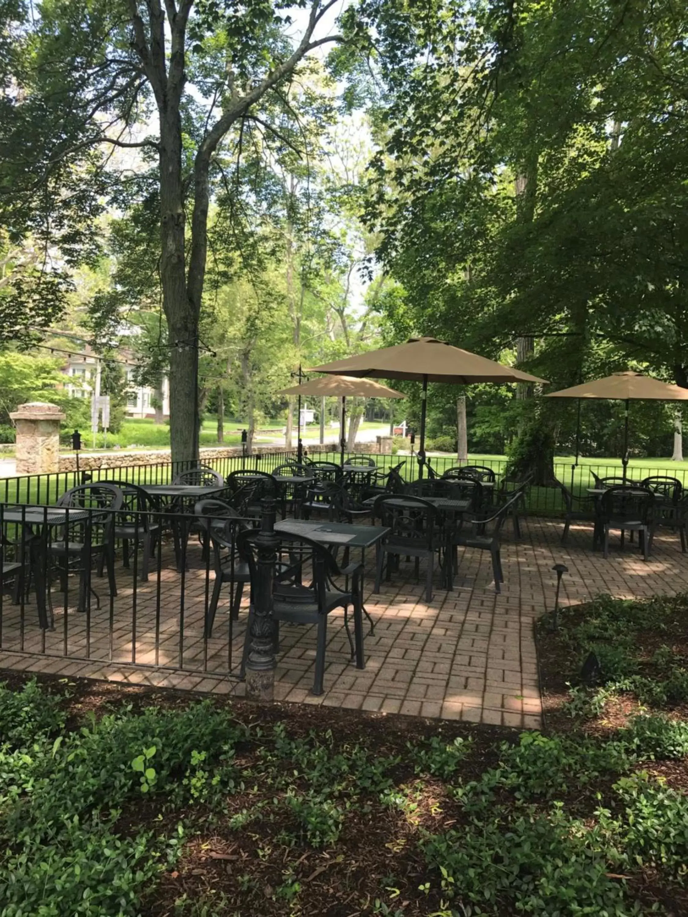 Patio, Restaurant/Places to Eat in The Old Lyme Inn