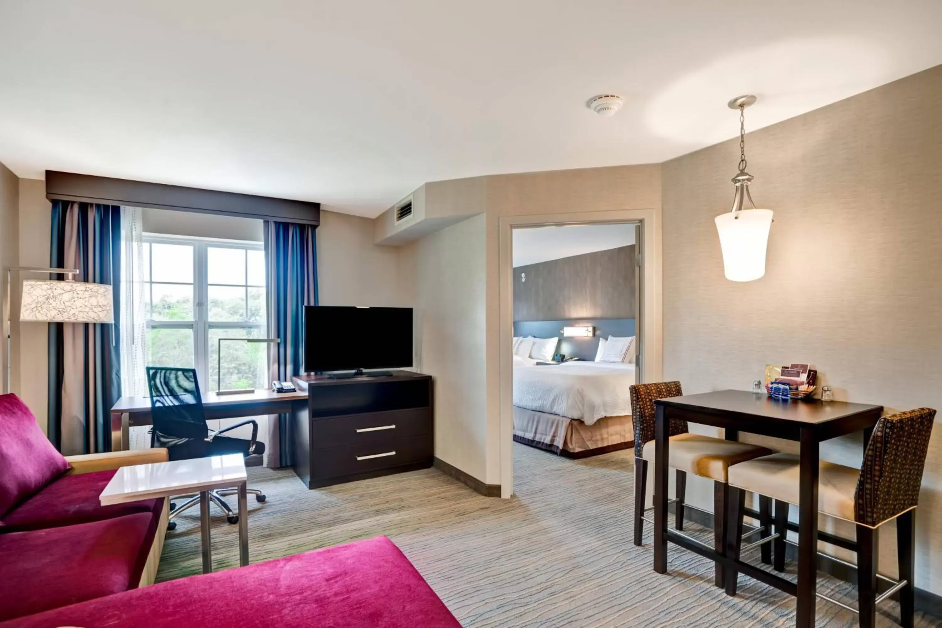 Bedroom, Seating Area in Residence Inn by Marriott Hamilton