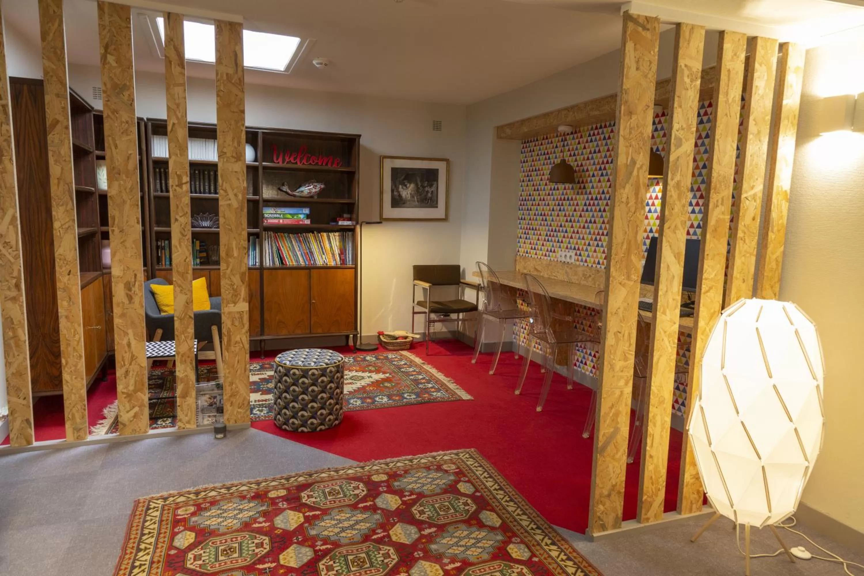 Library, Bed in Logis Hôtel Chaptal, Amboise
