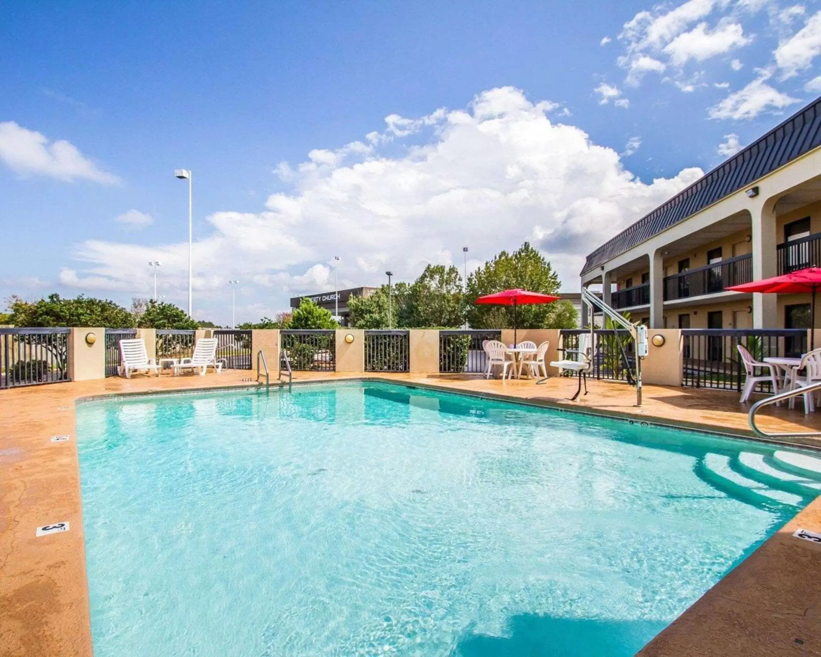 On site, Swimming Pool in Quality Inn Foley