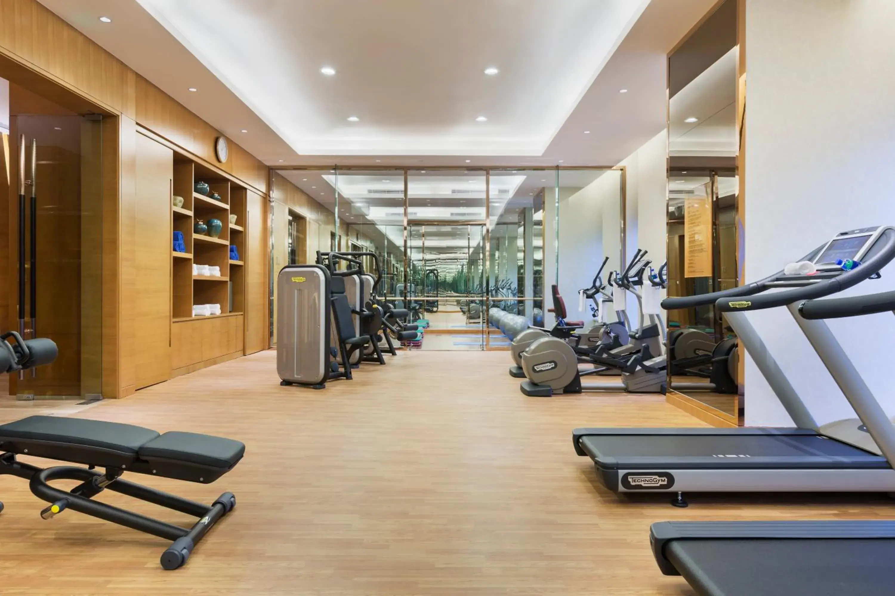 Fitness centre/facilities, Fitness Center/Facilities in Wanda Realm Harbin Hotel