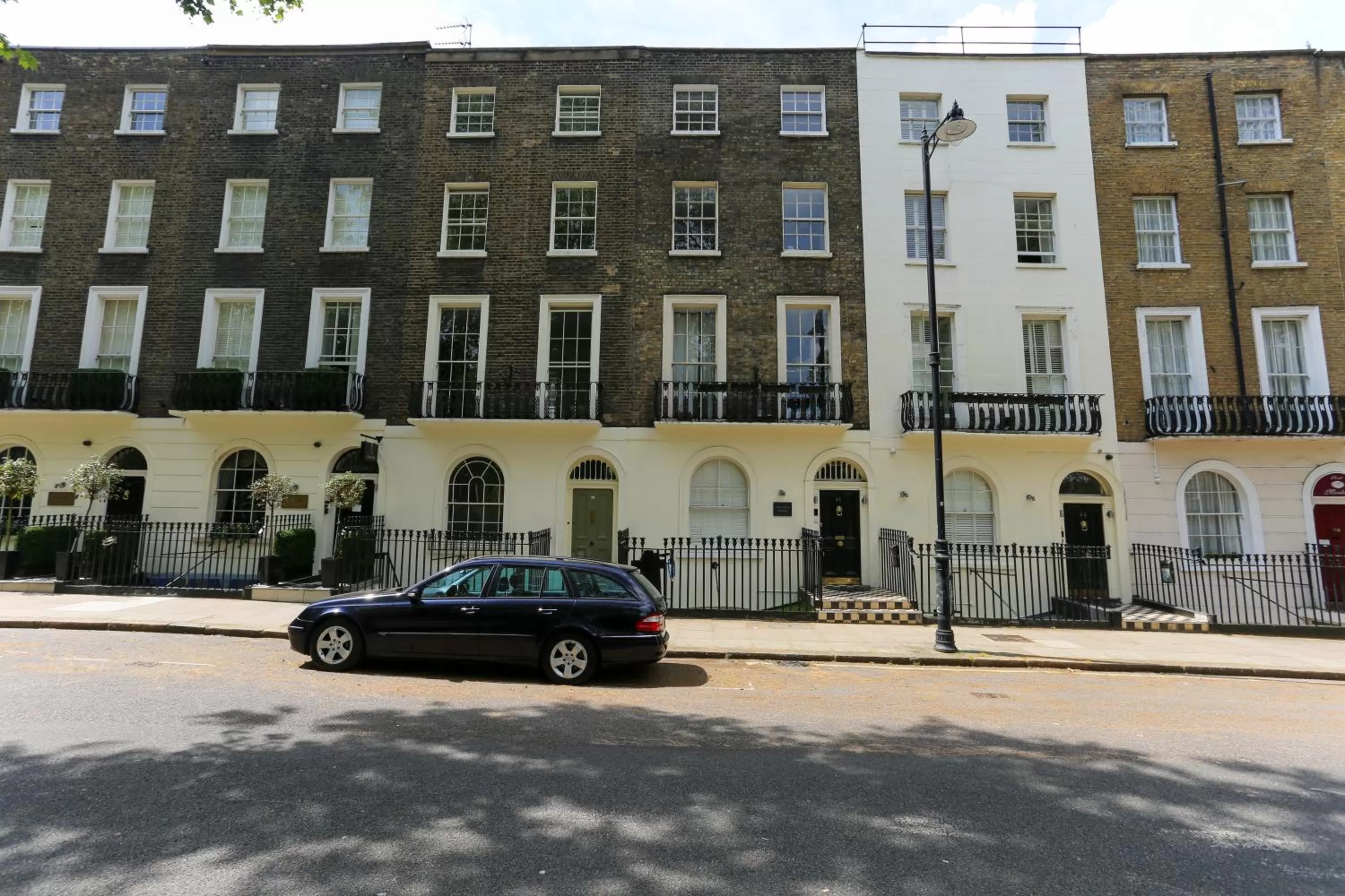 Property building in KX Rooms Kings Cross