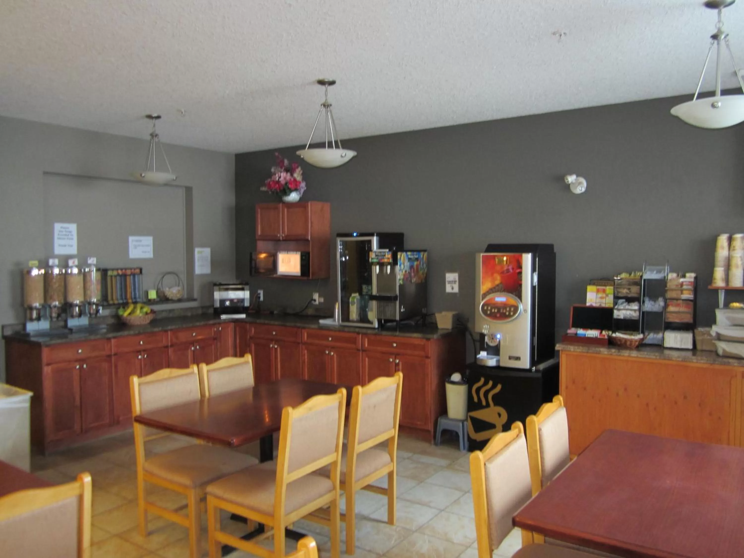 Restaurant/places to eat in Lakeview Inns & Suites - Fort Nelson
