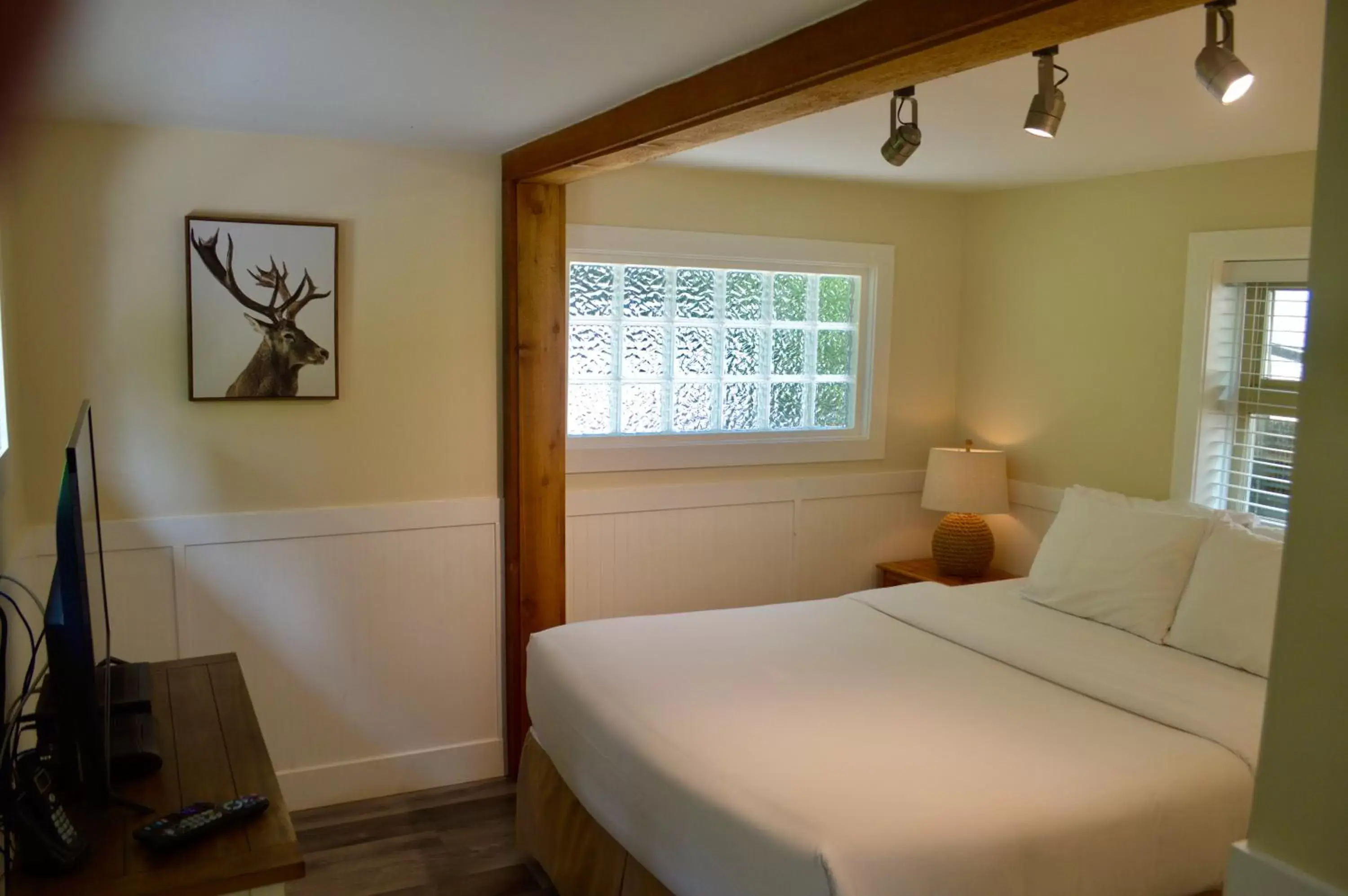 Bed in Wild Coast Wilderness Resort