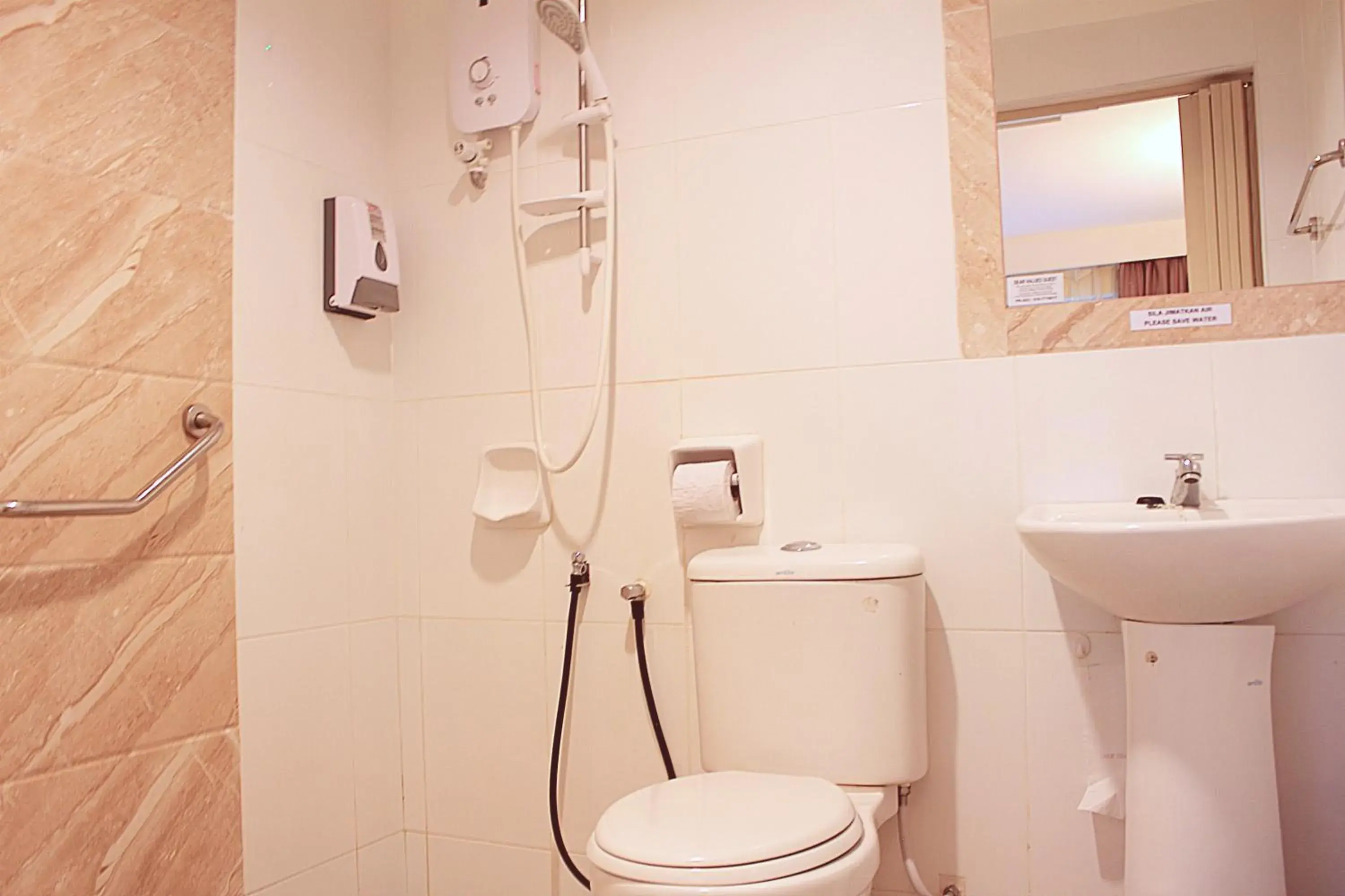 Bathroom in Sun Inns Rest House Kuantan