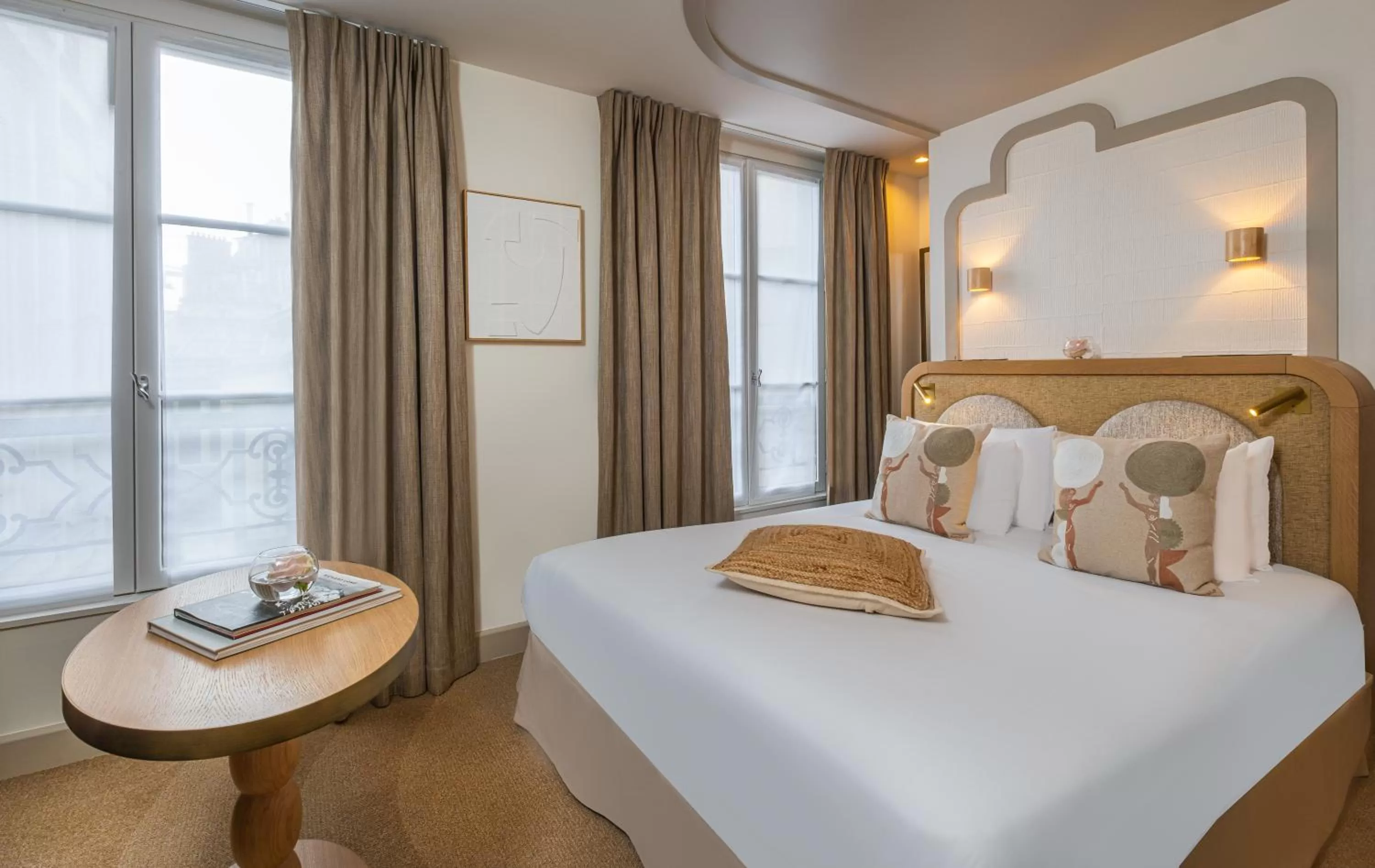 Photo of the whole room, Bed in Hôtel Le Monna Lisa by Inwood Hotels