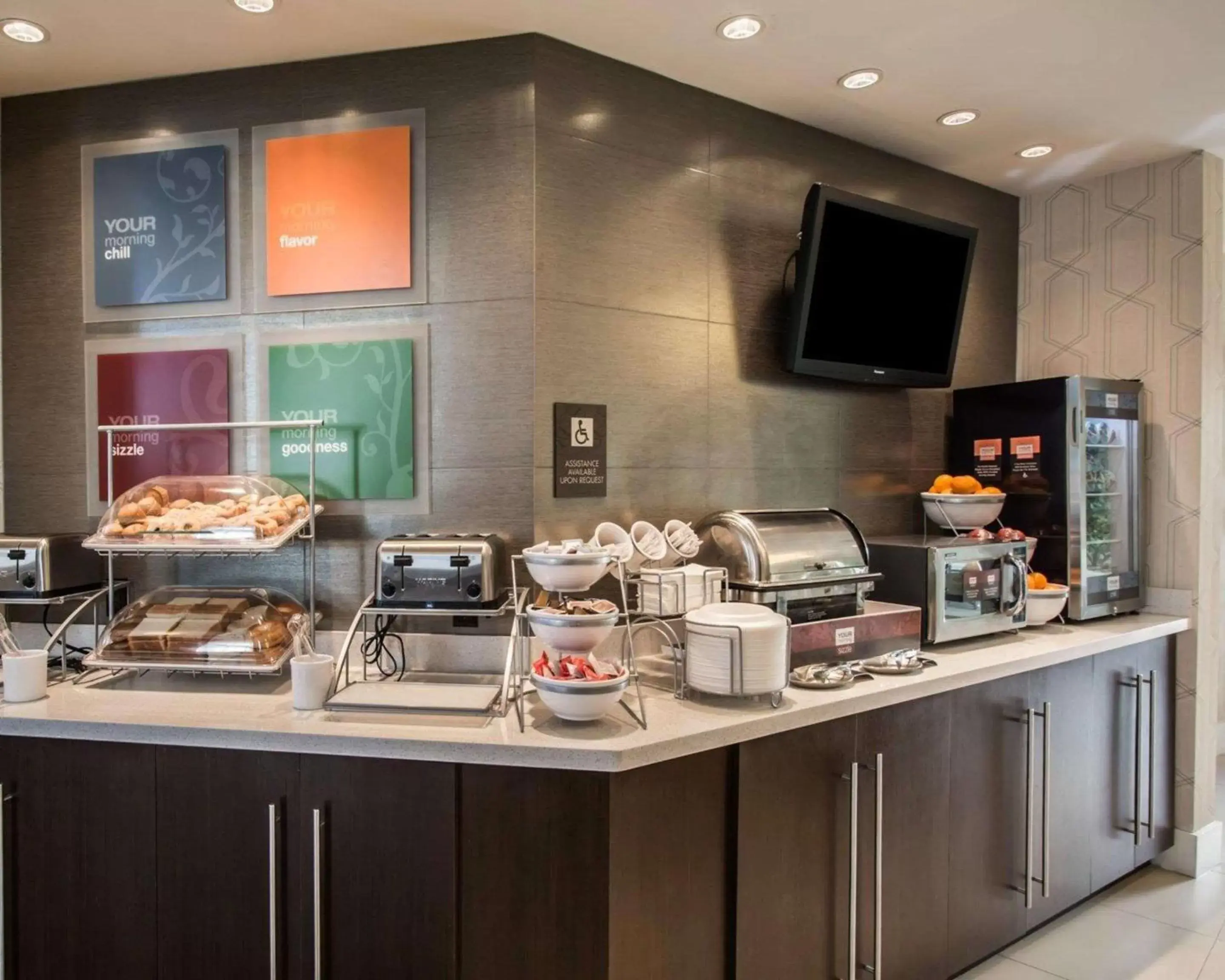 Restaurant/places to eat in Comfort Suites Miami Airport North