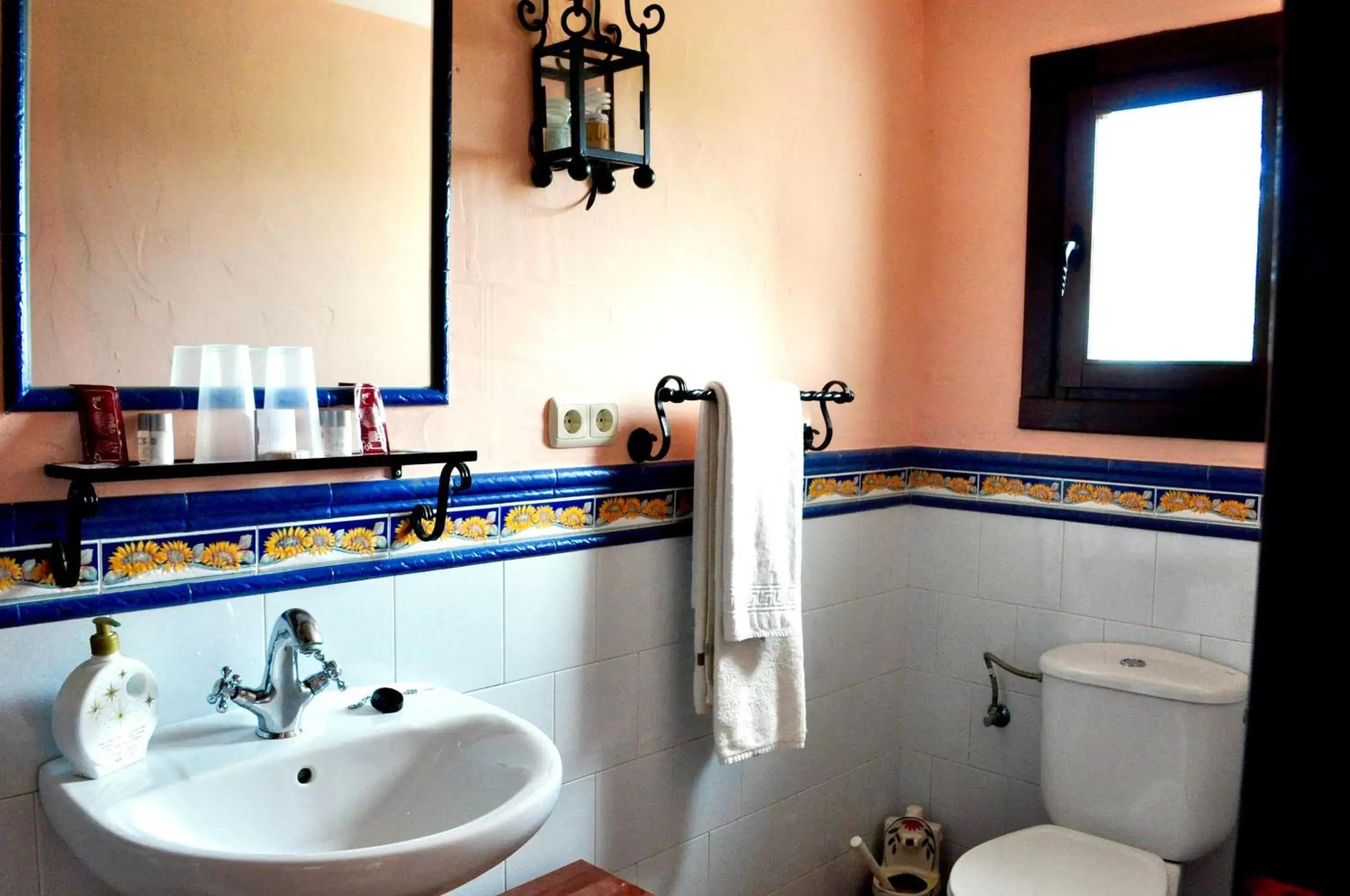 Bathroom in Hotel Rural La Paloma
