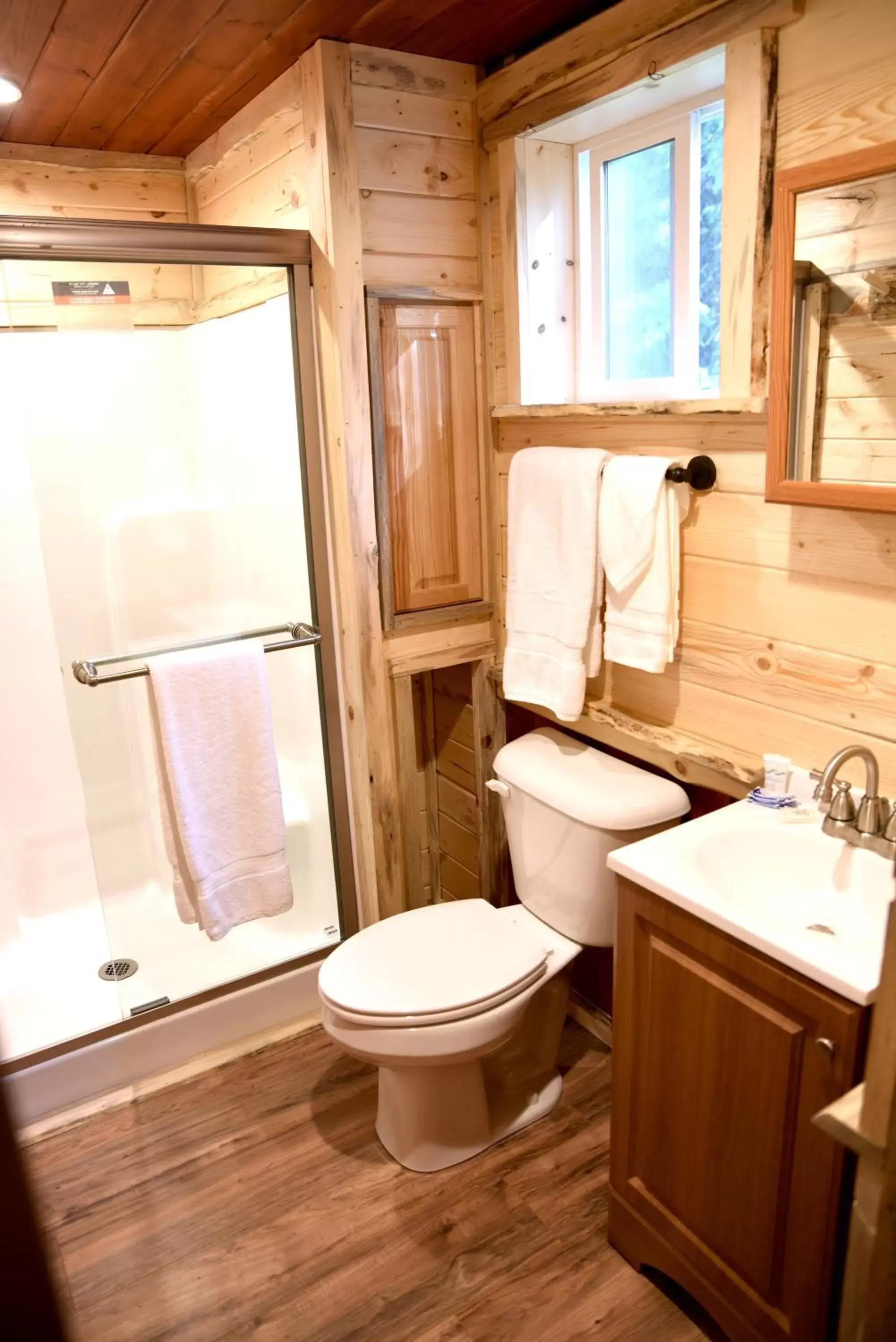 Toilet, Bathroom in Gateway Inn & Cabins