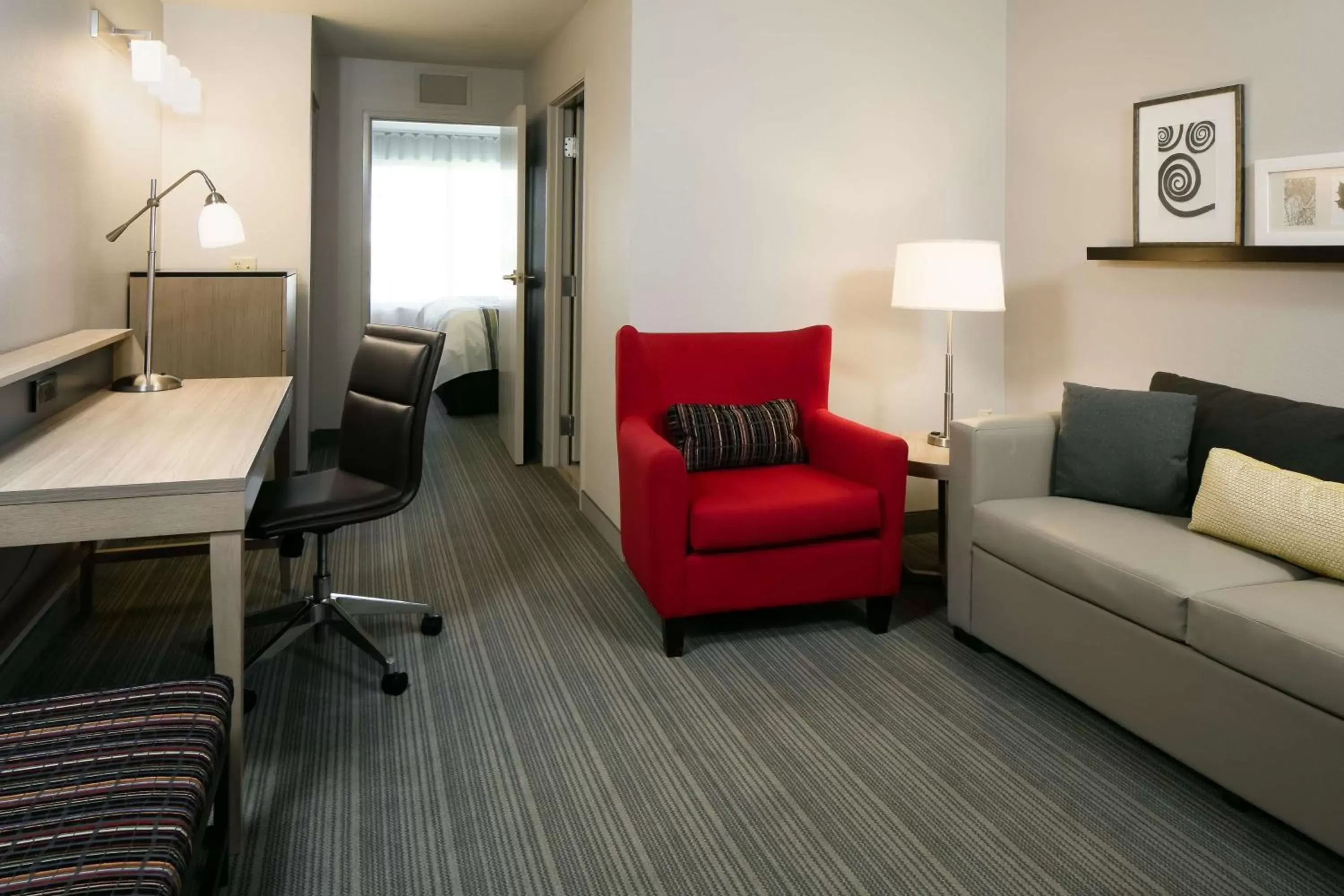 Photo of the whole room, Seating Area in Country Inn & Suites by Radisson, Madison West, WI