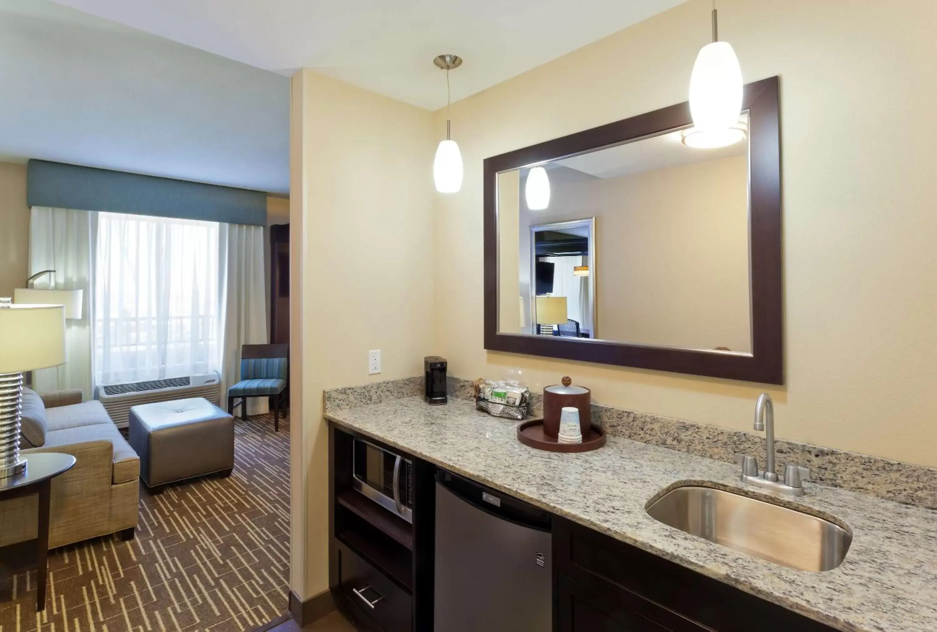 Kitchen or kitchenette, Bathroom in Hampton Inn & Suites Denver Airport / Gateway Park