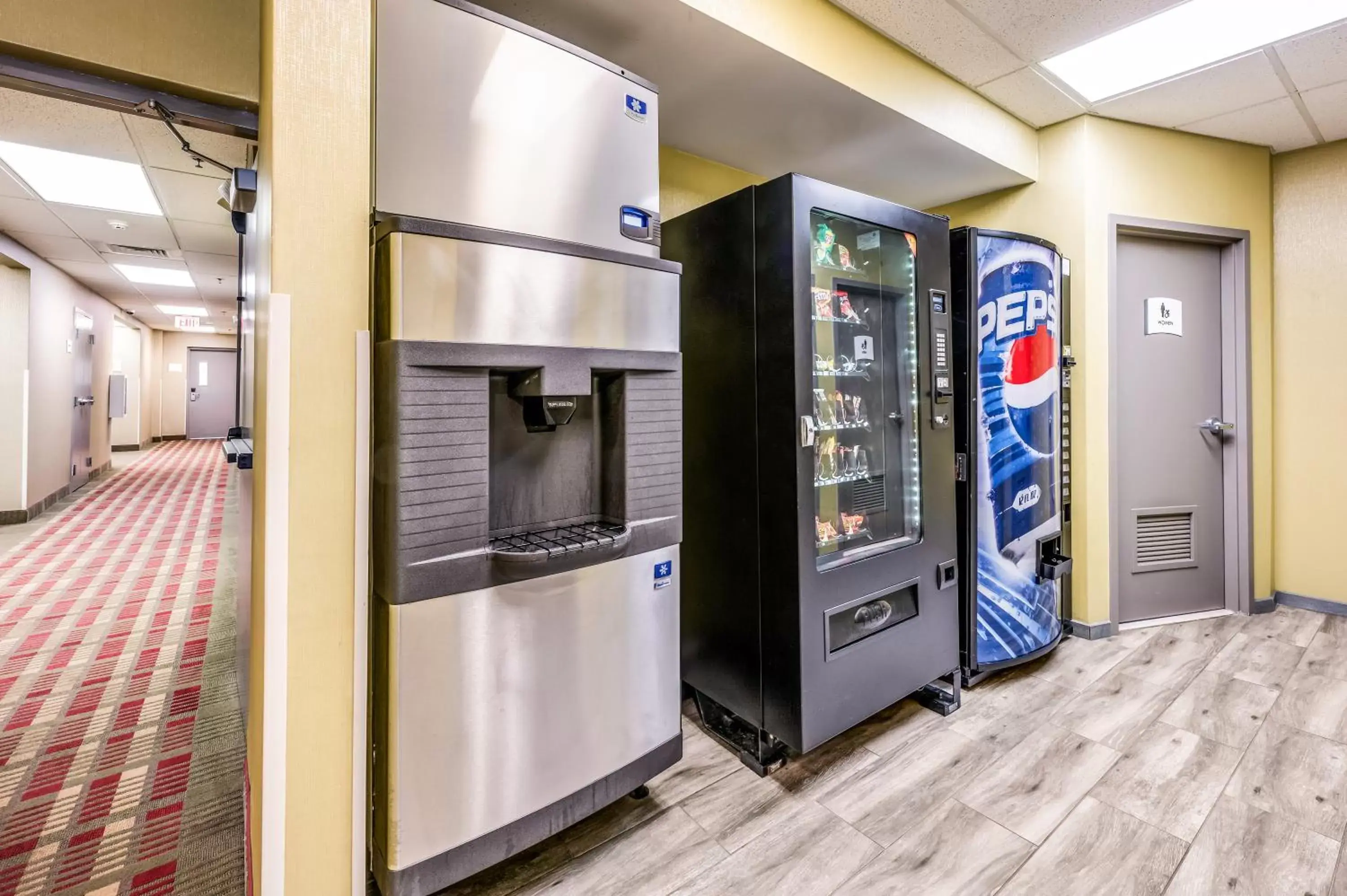 vending machine in Quality Inn Poughkeepsie