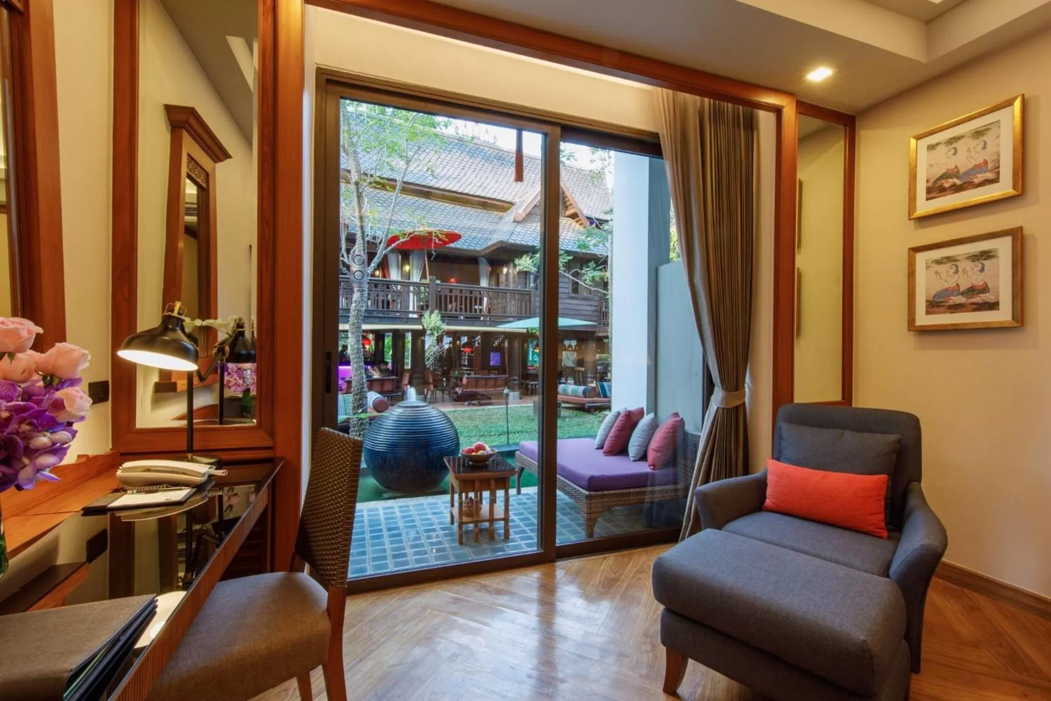 Seating area in Chala Number6