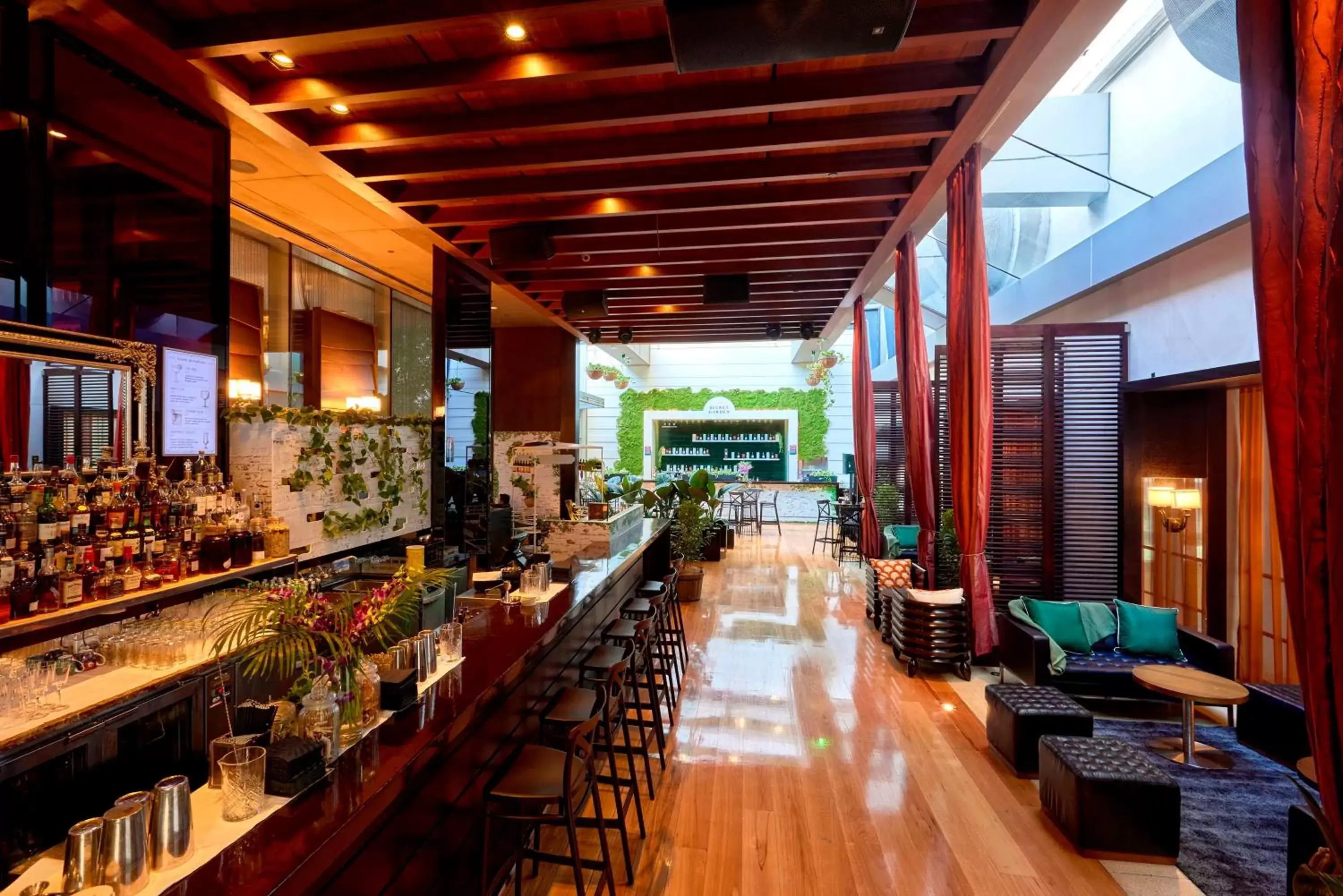 Lounge or bar, Lounge/Bar in Hilton Sydney
