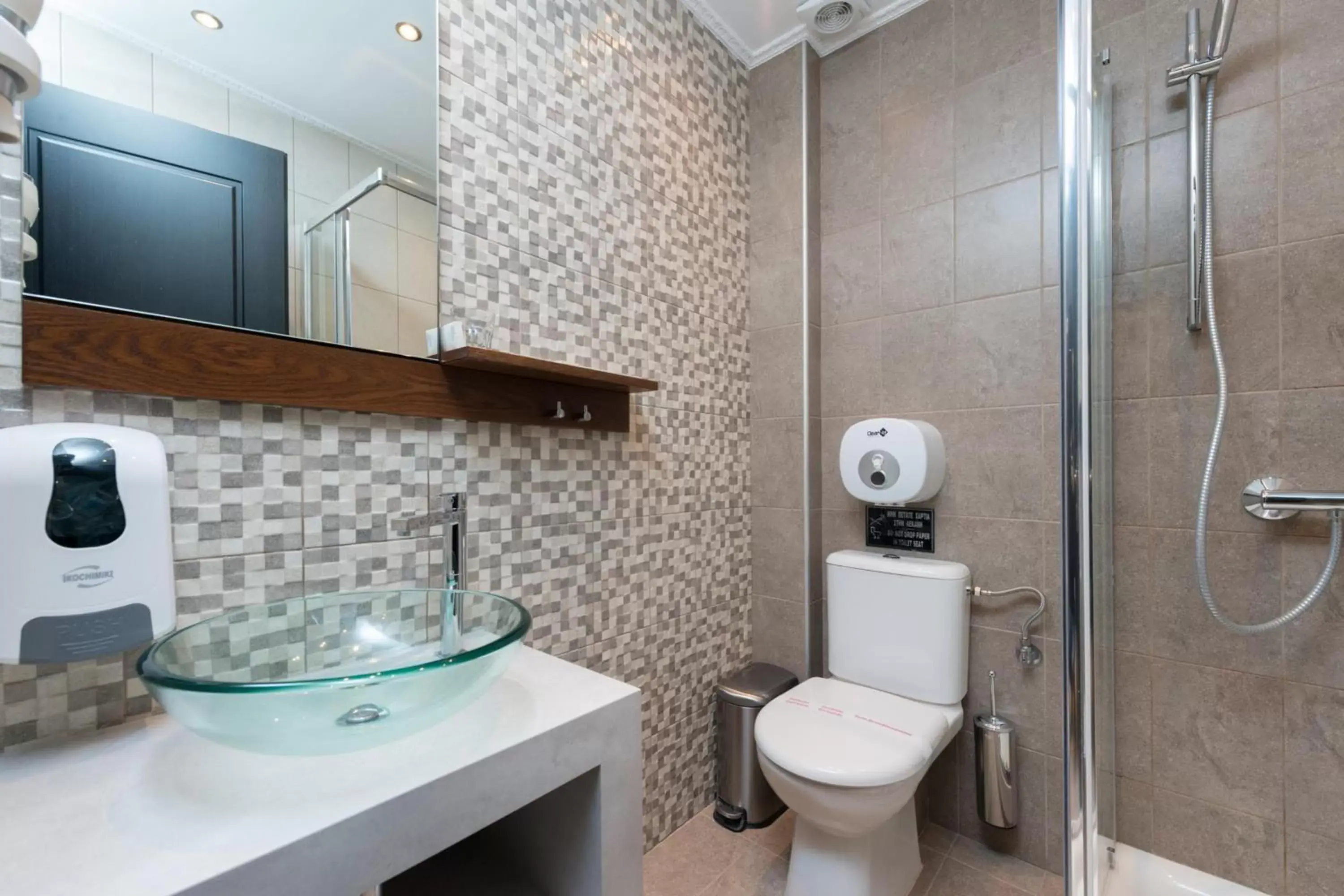 Shower, Bathroom in Tsikeli Boutique Hotel Meteora - Adults Friendly